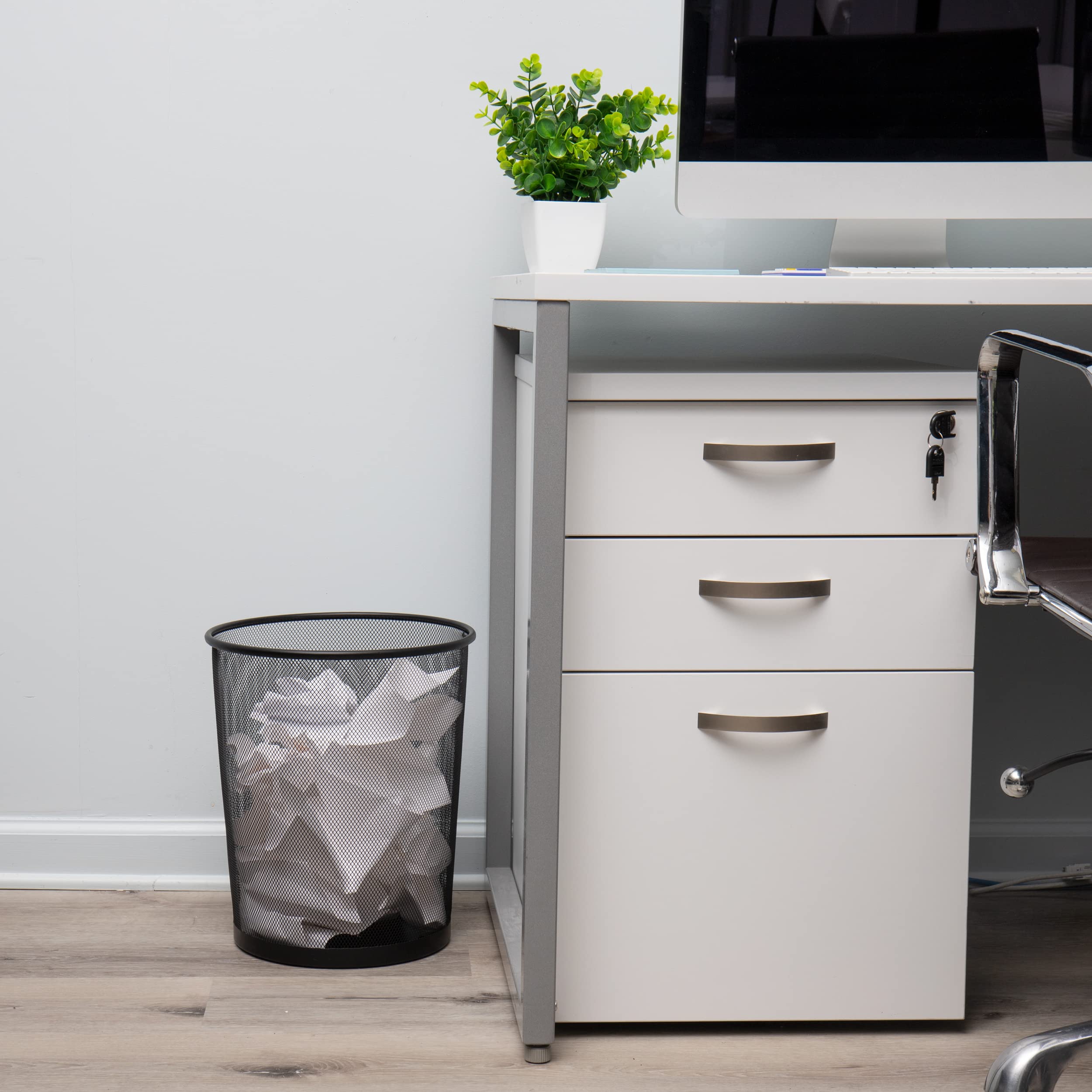 Mind Reader Mesh Trash Can, Set Of 3, Waste Paper Basket, Round, Office, Metal Mesh, 11.5'' L X 11.5'' W X 13.75'' H, Black