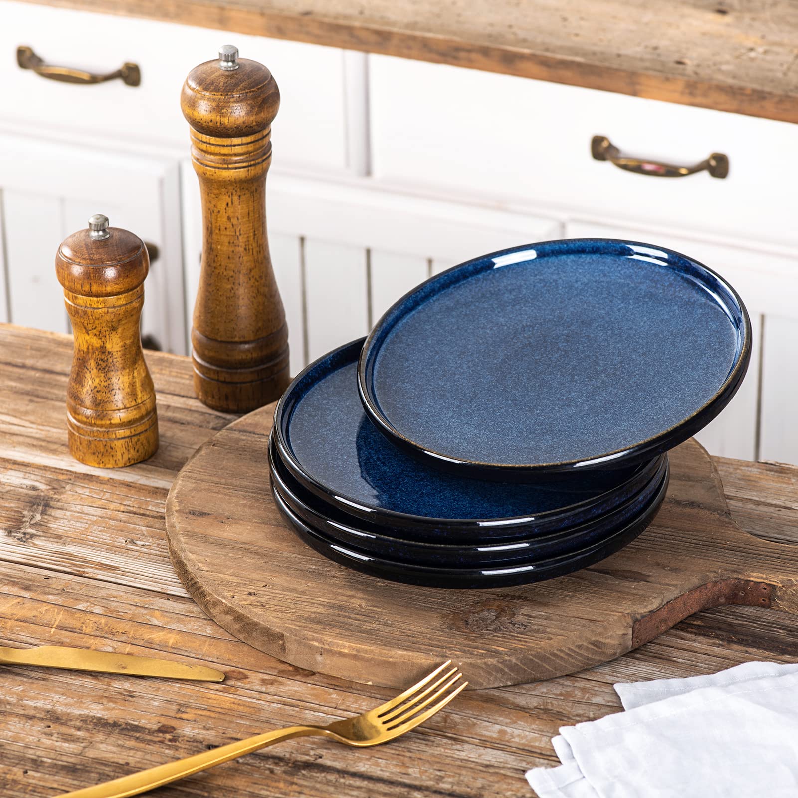 vicrays Ceramic Dinner Plates Set - Porcelain 10 Inch Flat Steak Pasta Pizza Plate Home Party Restaurant Plate Scratch Resistant Microwave Oven and Dishwasher Safe Set of 6 Blue