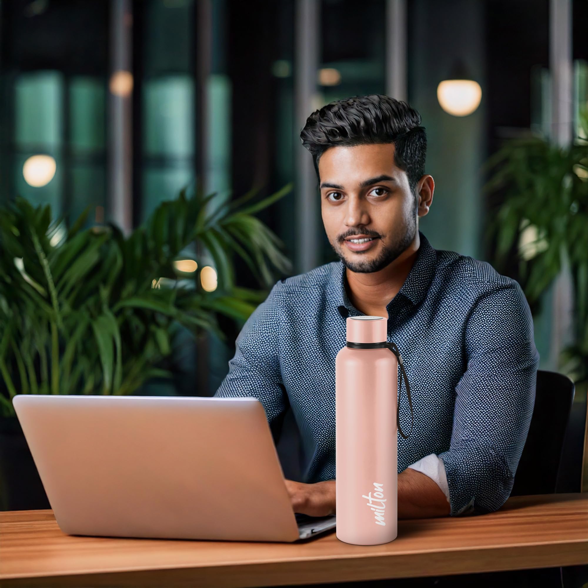 Milton Aura 1000 Thermosteel Bottle, 1.05 litre, Beige | 24 Hours Hot and Cold | Easy to Carry | Rust & Leak Proof | Tea | Coffe