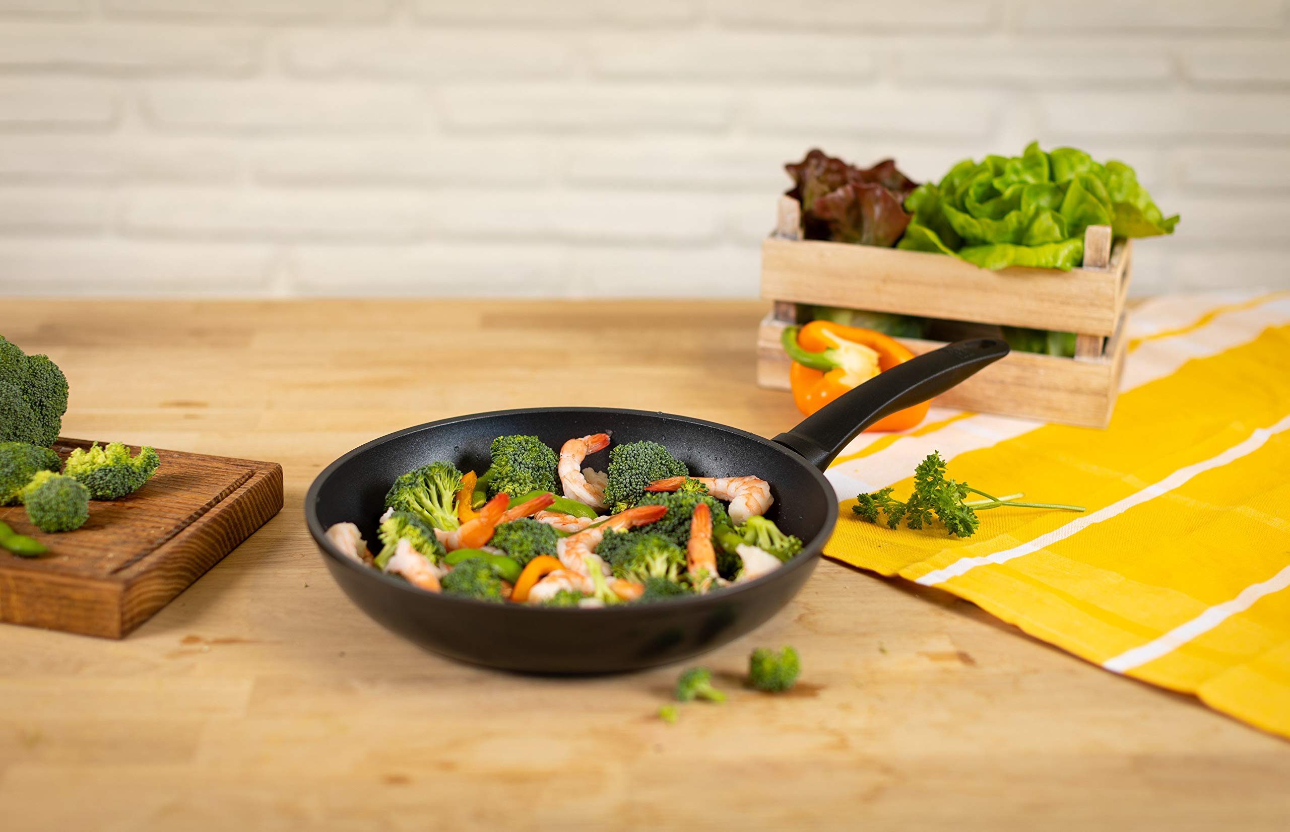 Kuhn Rikon Easy Induction Non Stick Aluminium Frying Pan With Bakelite Handle 20Cm. Nonstick Frying Pan Induction Safe Pan. Oven