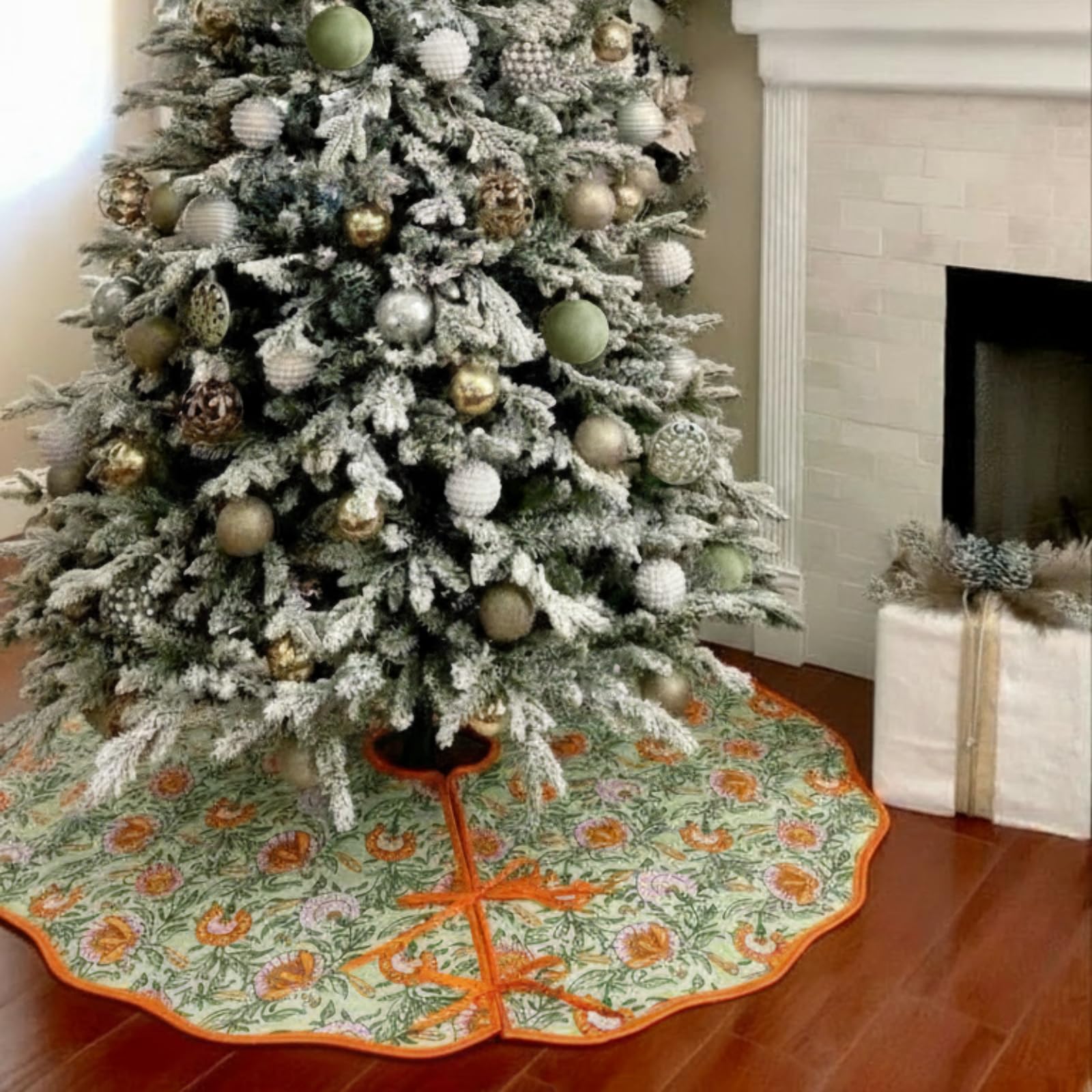 Soaoo 48 Inches Christmas Tree Skirt Floral Block Print Xmas Tree Skirt Cotton Seasonal Holiday Decorations for Home Indoor Part