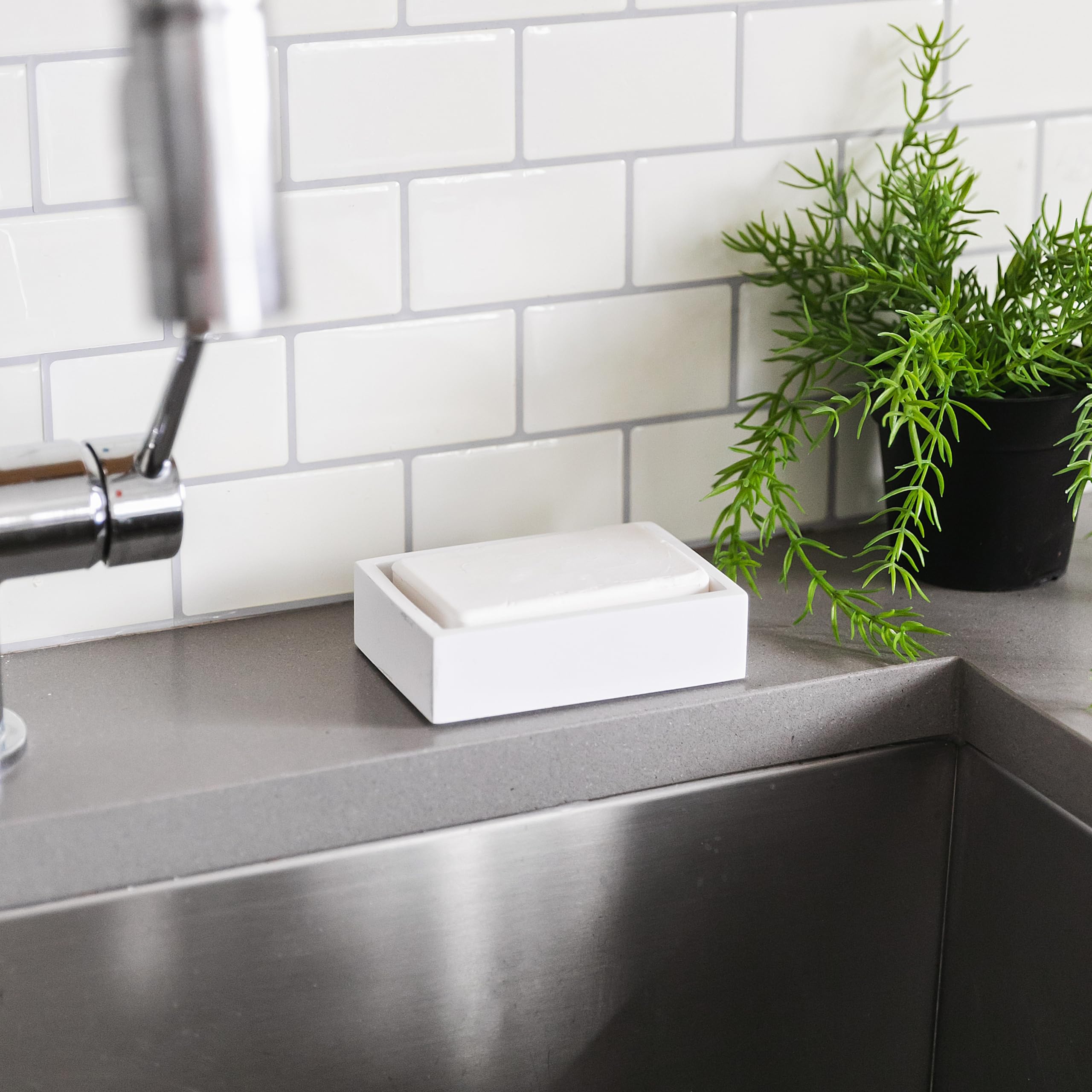 Yew Design - Matte White Square Soap Dish for Bathrooms and Kitchens