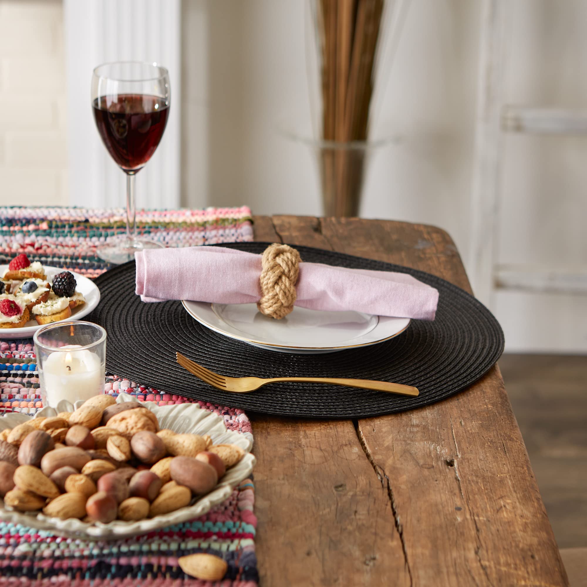 DII Black Round Polypropylene Woven Placemat (Set of 6)