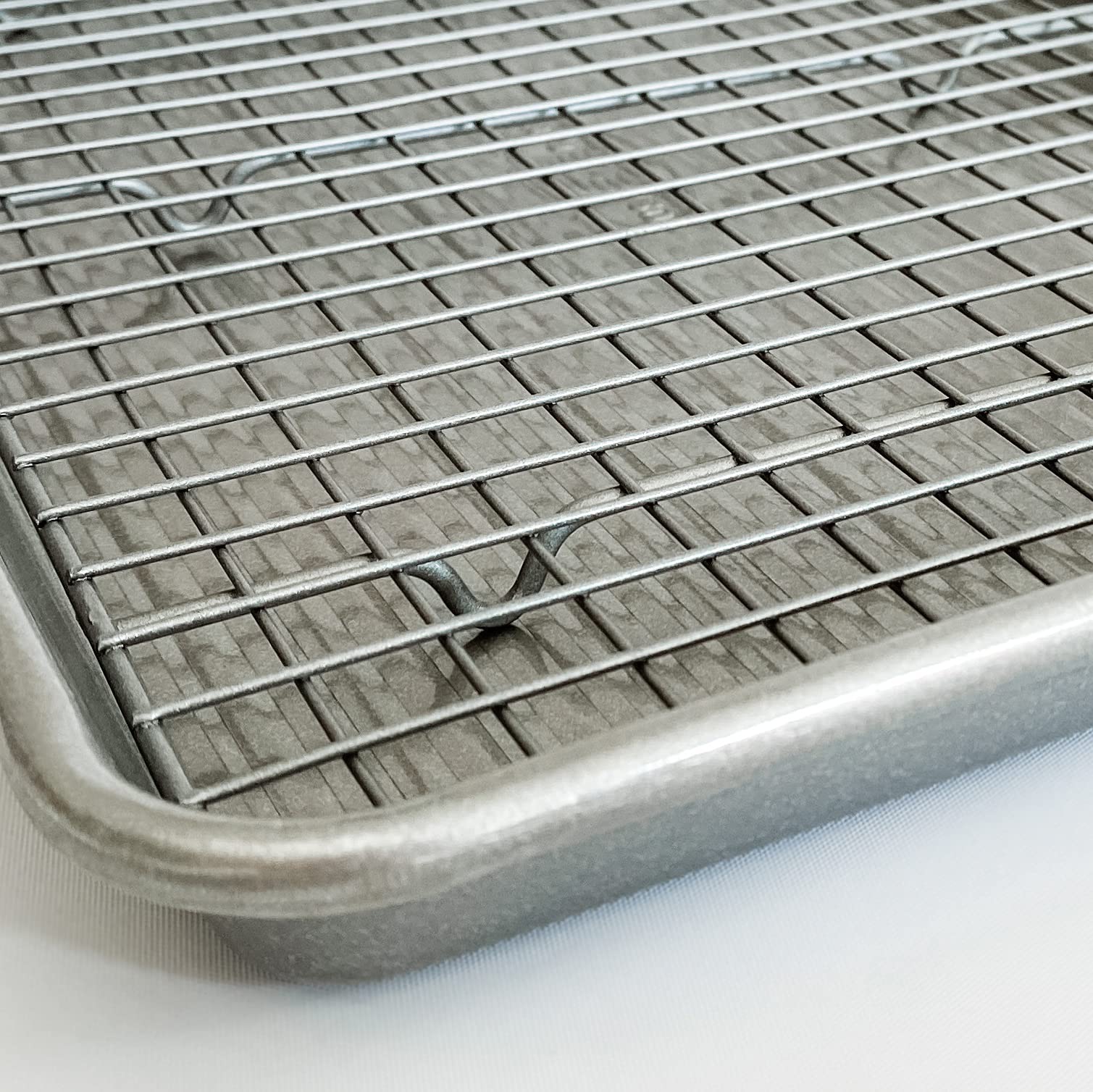 USA Pan Half Sheet Baking Pan Set with Nonstick Cooling Rack, Aluminized Steel, Model 1606CR