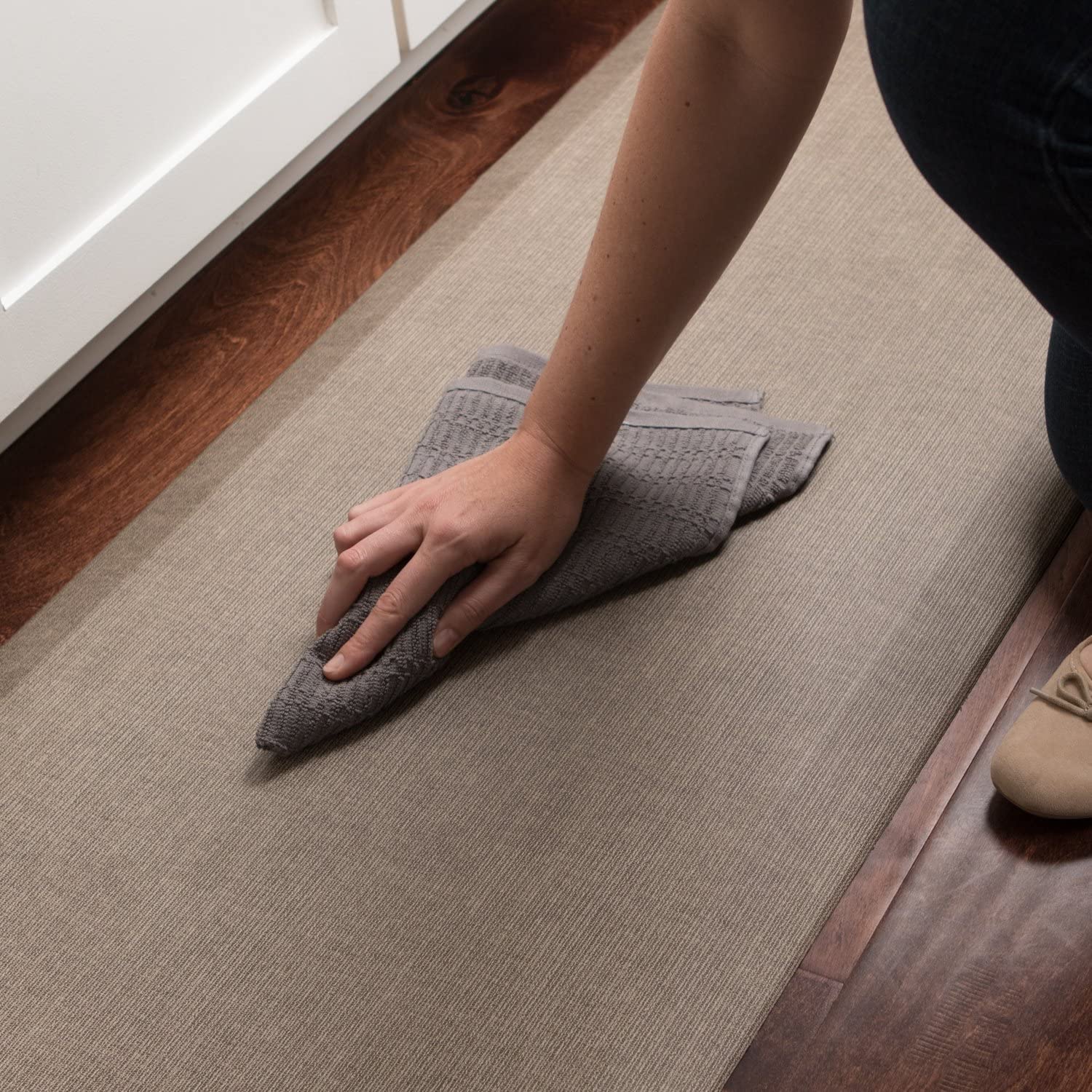 GelPro Designer Comfort 3/4'' Thick Ergo-Foam Anti-Fatigue Kitchen Floor Mat  20'' x 72''  Grasscloth Pecan