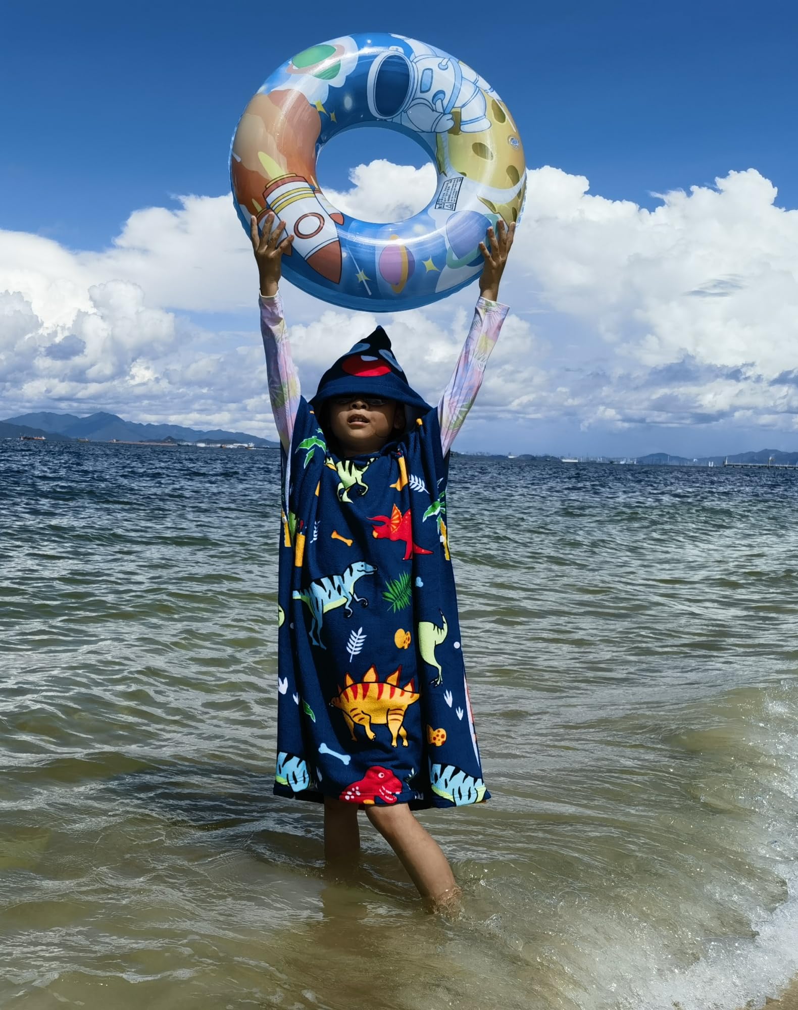 Athaelay Soft Swim Cover-Ups For 3 To 10 Years Old Kids Hooded Bath Beach Poncho Towels With Drawstring Bag (Dinos, Fits 3-10 Ye
