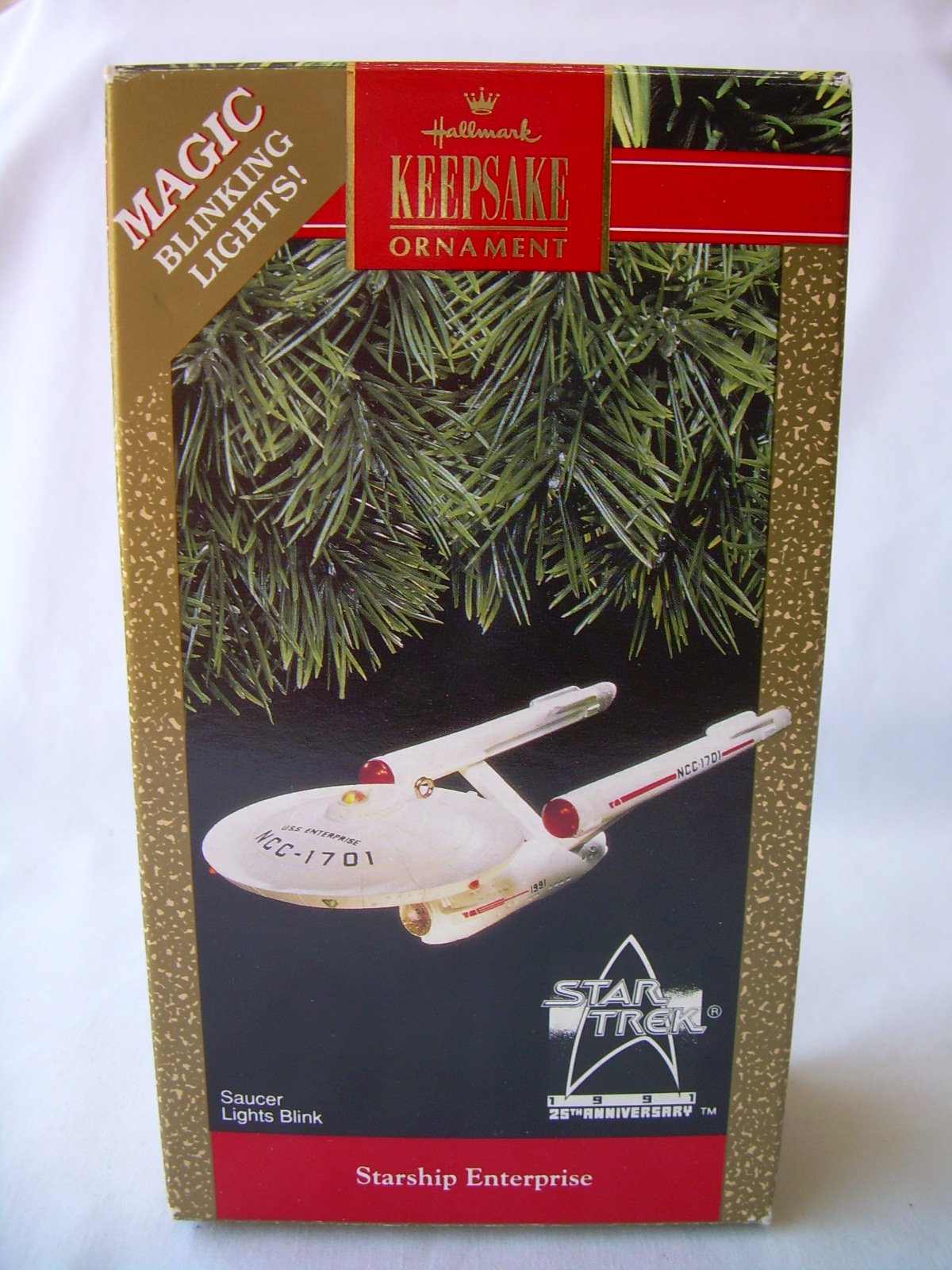 Star Trek Starship Enterprise (Saucer Lights Blink) by Hallmark
