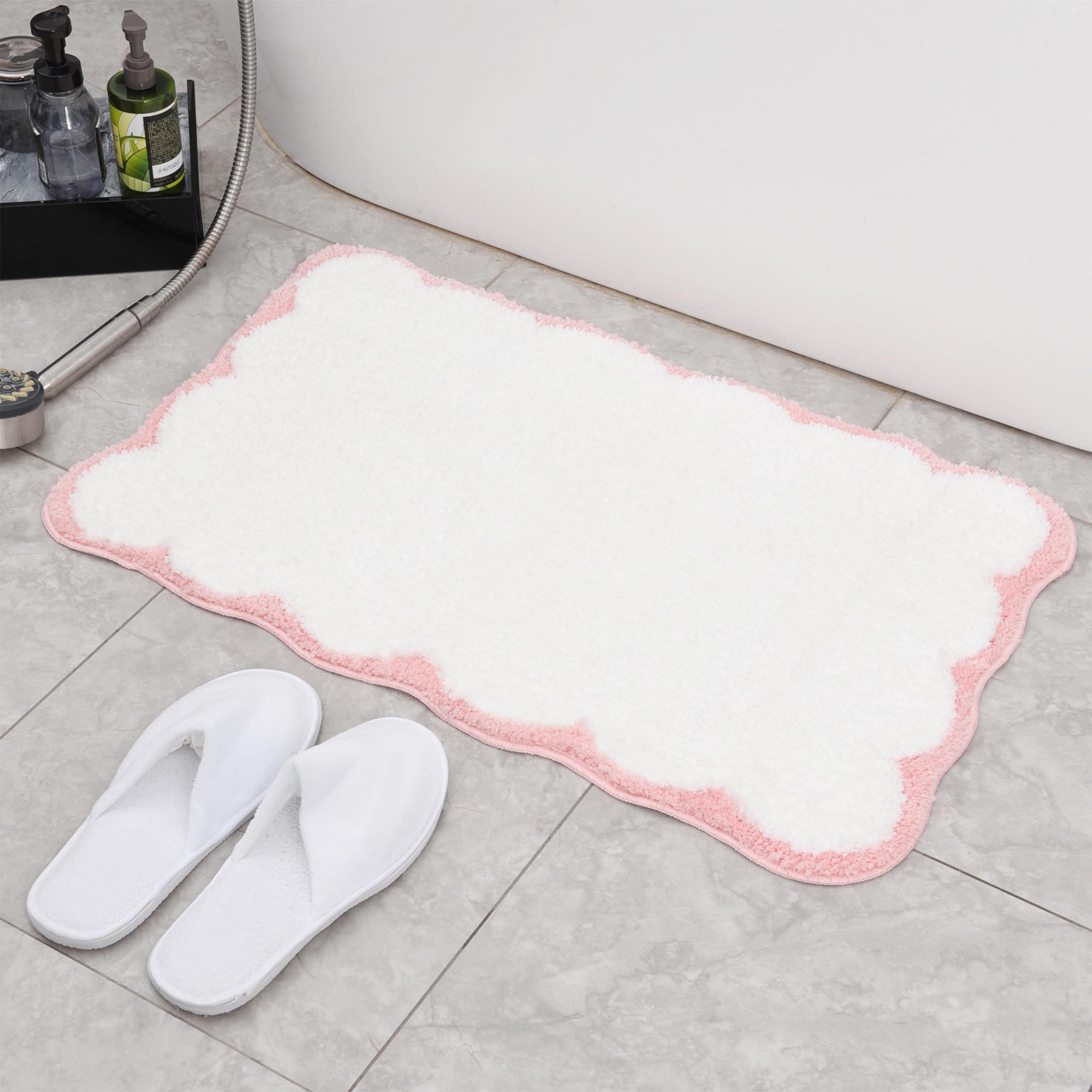 Luxury Microfiber Bathroom Rugs, White Bath Rug With Pink Scalloped Piping Cute Aesthetic Bath Mat For Bathroom, Tub, Floor Carp