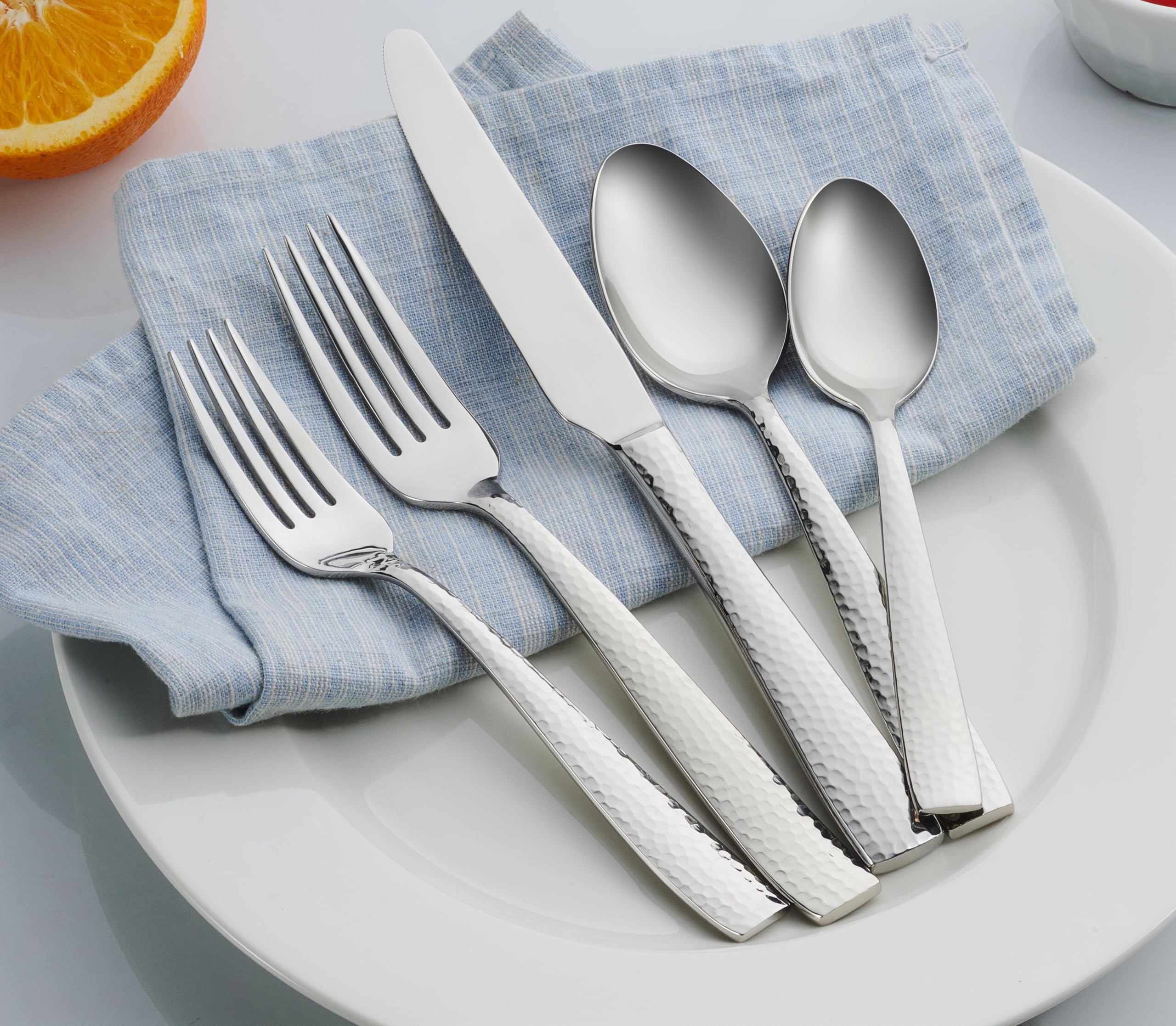 Hudson Essentials 20-Piece Hammered 1810 Stainless Steel Silverware Cutlery Set, Flatware Service For 4 (20-Piece Set)