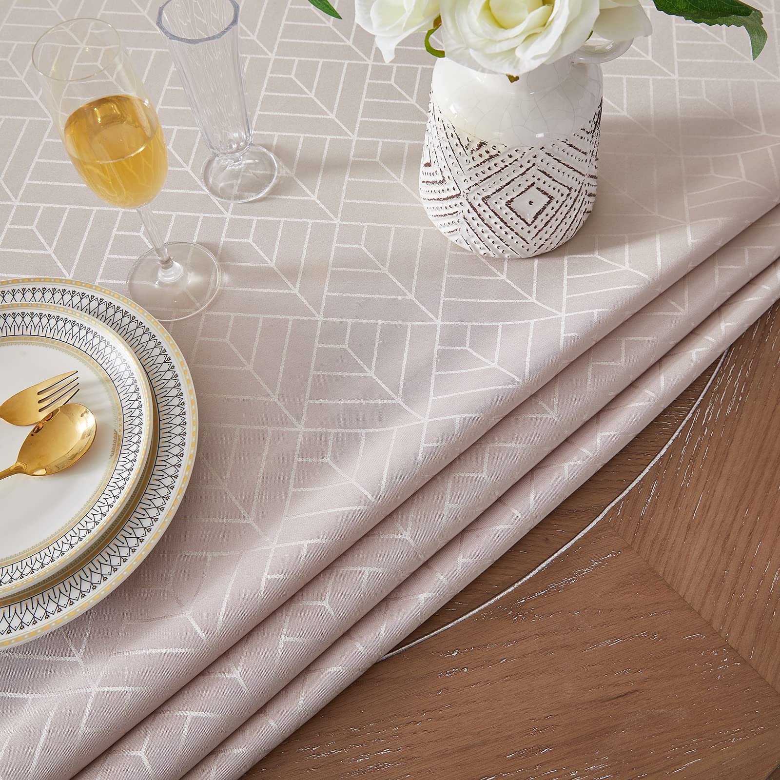 Efficinature Round Table Cloth Jacquard Fabric Tablecloth Geometry Pattern Silky Soft Waterproof Wrinkle Resistant Washable Tabl