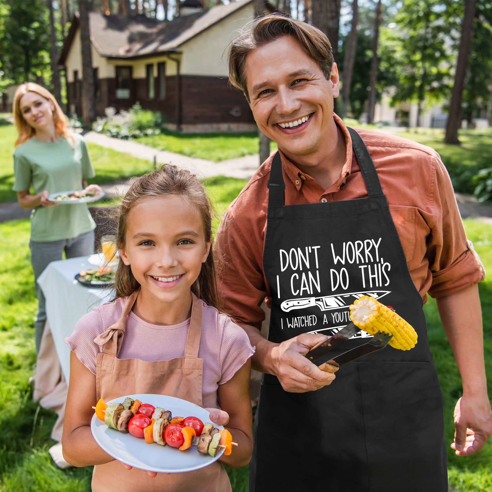 Cusugbaso Funny Aprons For Men, Chef Cooking Aprons One Size With Three Pockets Funny Grill Gifts For Men, Dad, Husband - Cookin