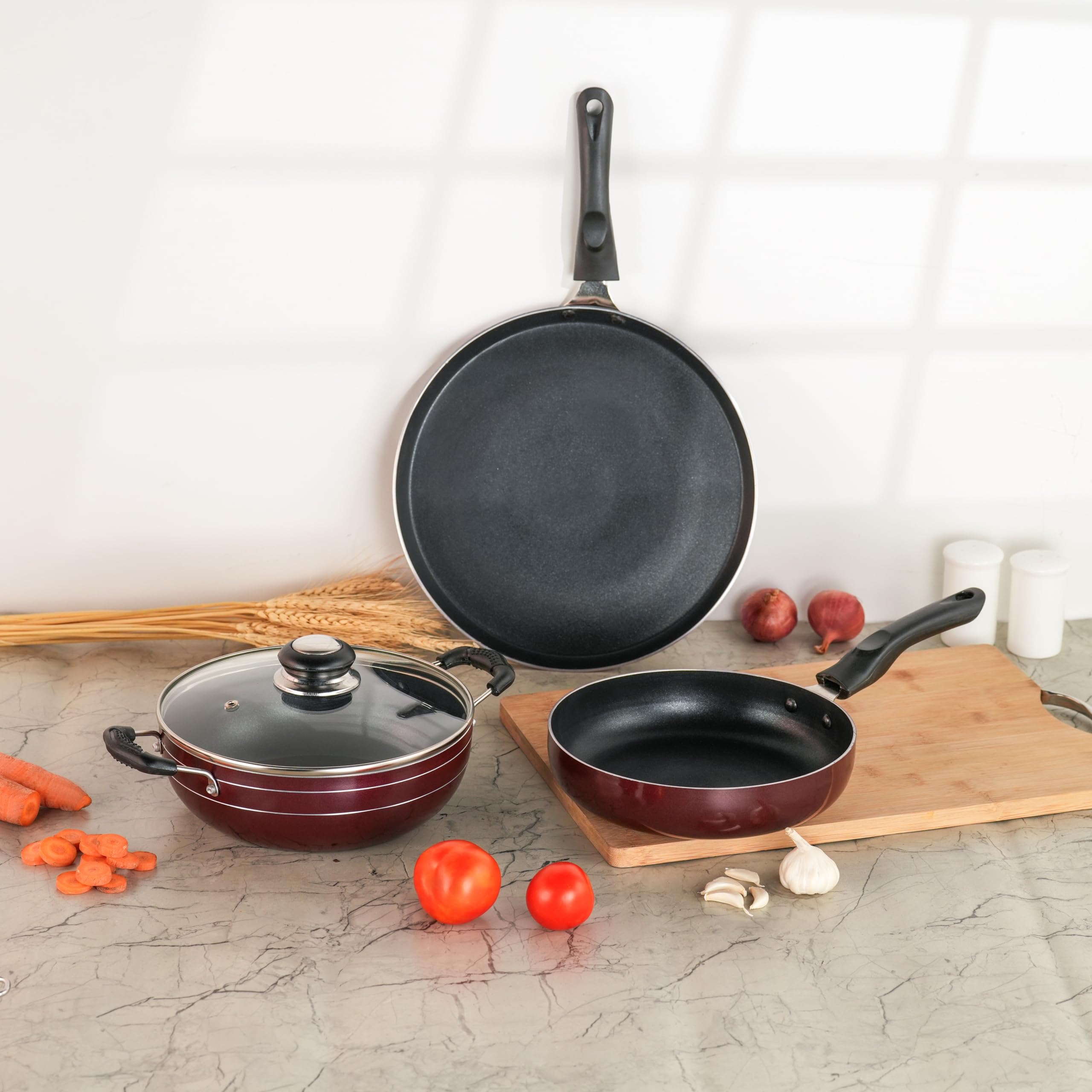 Sumeet Elegantia Induction Base Non Stick Aluminium Cookware Set Of 4Pcs  Dosa Tawa 28Cm / Deep Kadai With Glass Lid 21.5Cm / F