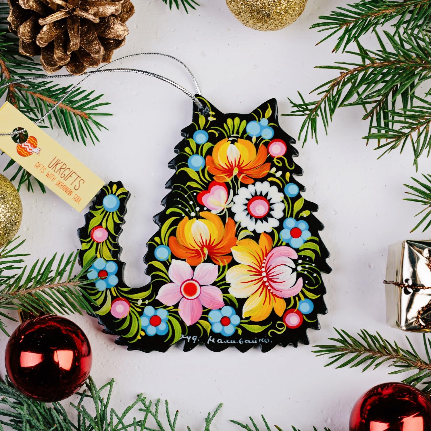 Funny Cat Christmas Ornament 3,3 ? 2,8 ? 0,2 Inch | 7 ? 8,5 ? 0,5 cm Wooden Flat Hand-painted Both Sides Cats Christmas Decorati