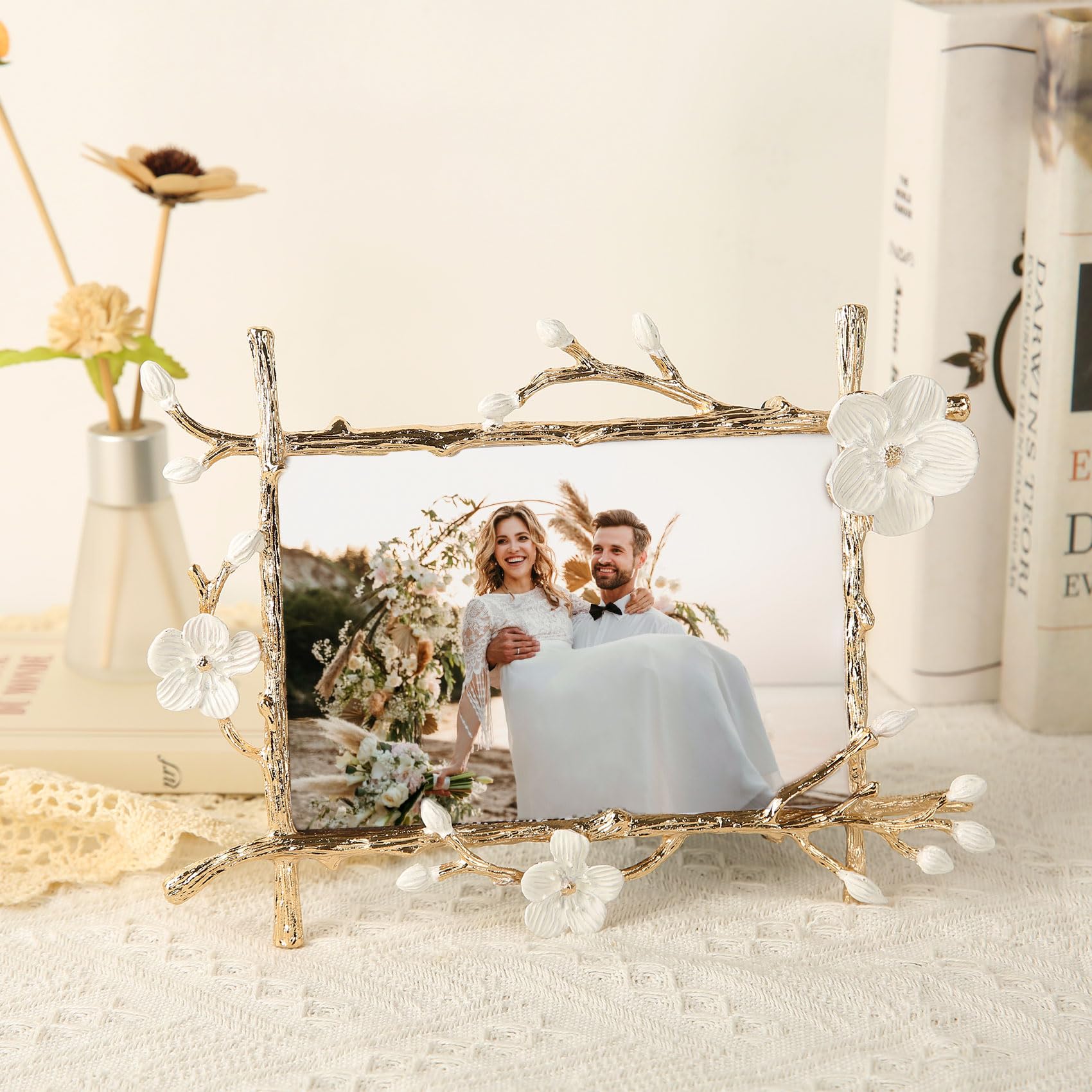 Goutangen Gold 5x7 Picture Frame Decor Ornate White Floral Photo Frames with High Definition Glass Front, Art Decor Tabletop Dis
