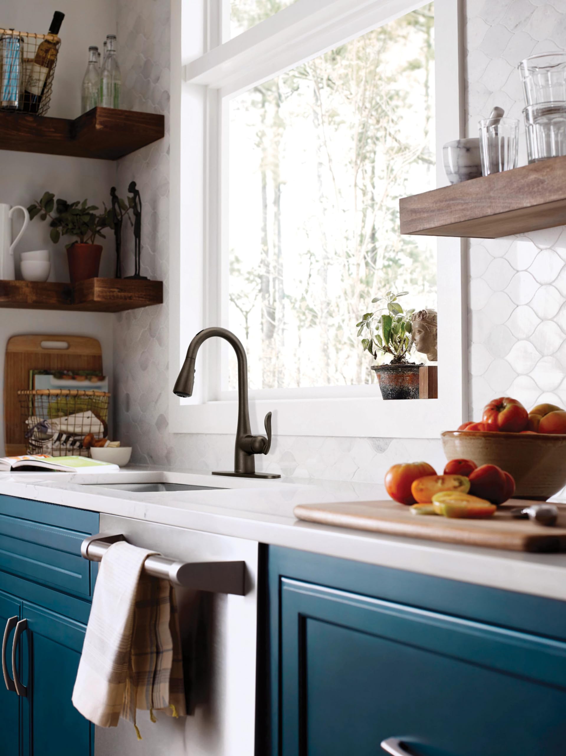 Moen Arbor Kitchen Faucet, One-Handle Pull Down Sprayer, Oil Rubbed Bronze, Model 7594ORB
