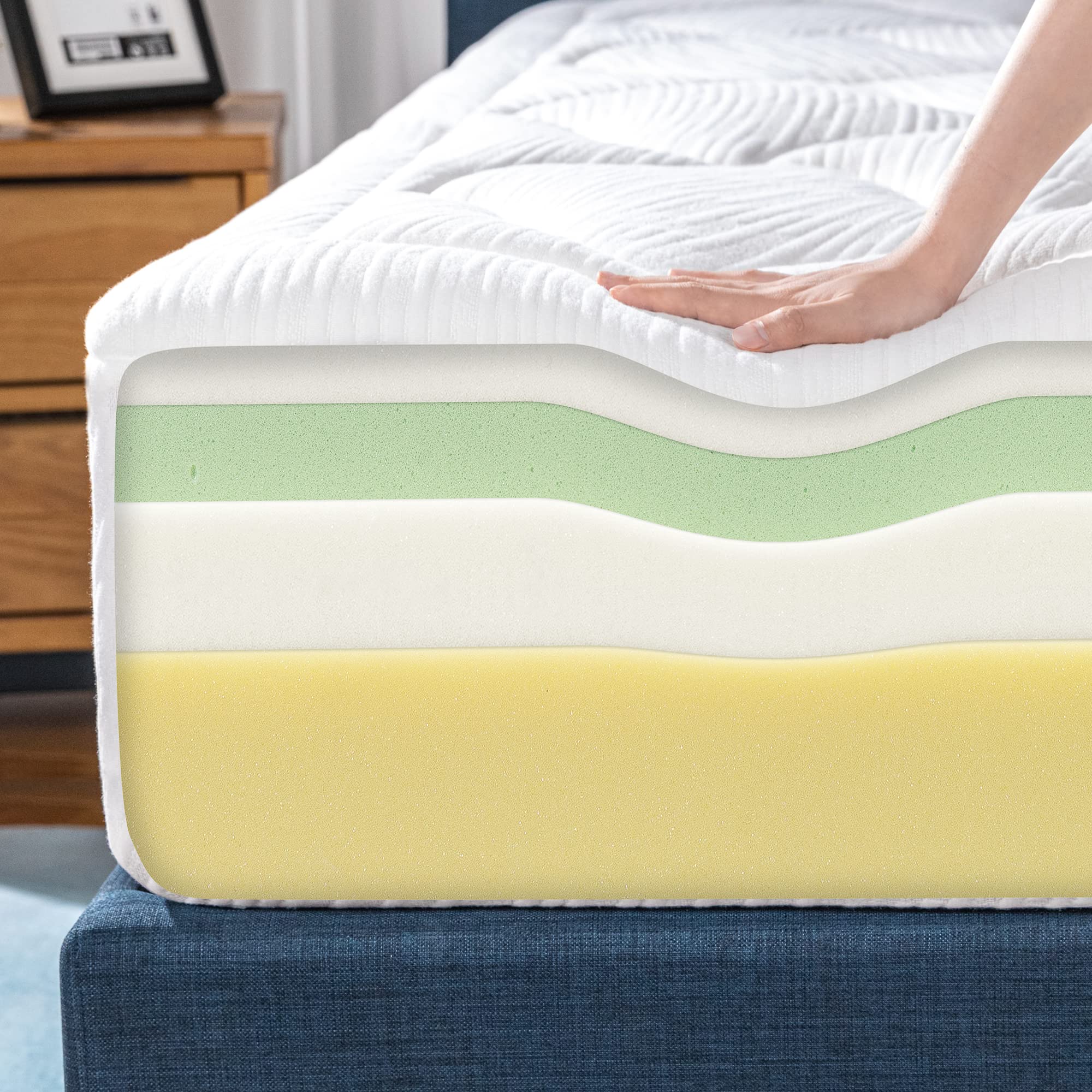 Zinus 12 Inch Cloud Memory Foam Mattress, Queen, Fiberglass Free, Pressure Relieving, Mattress In A Box, Certipur-Us Certified,