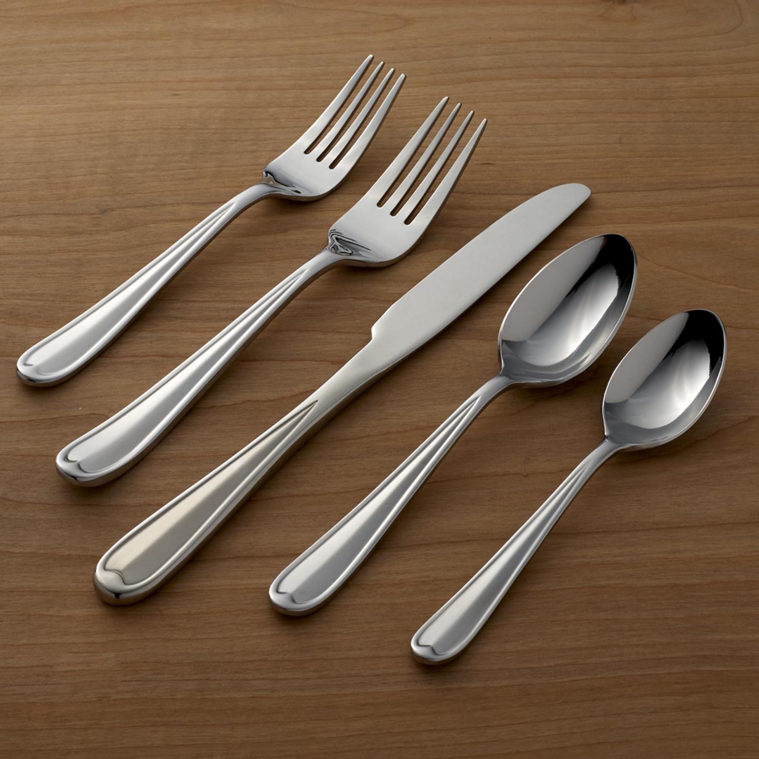 Oneida Dylan 42 Piece Everyday Flatware, Service For 8, 18/0 Stainless Steel, Silverware Set