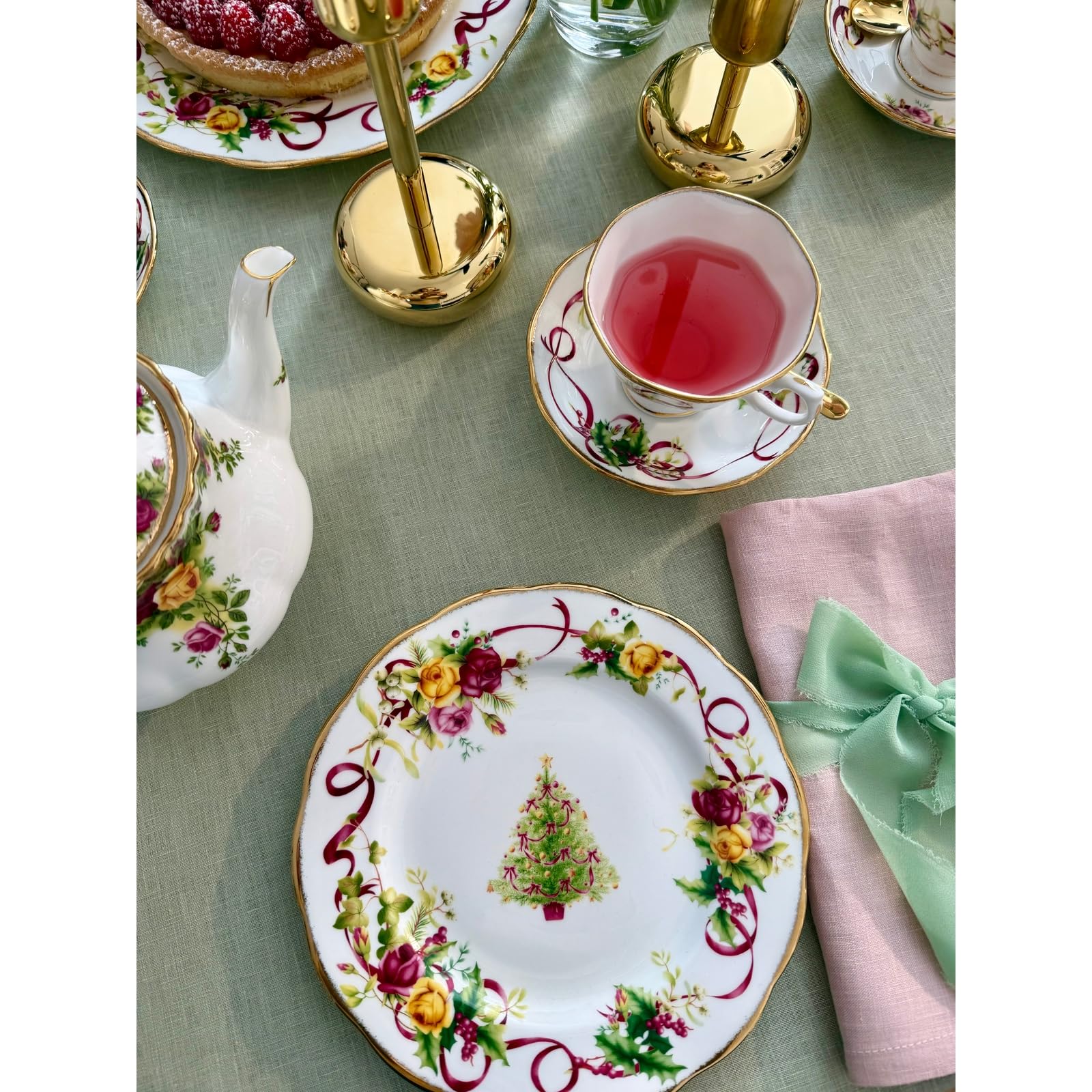 Royal Albert Old Country Roses Christmas Tree Oval Platter, 13-Inch
