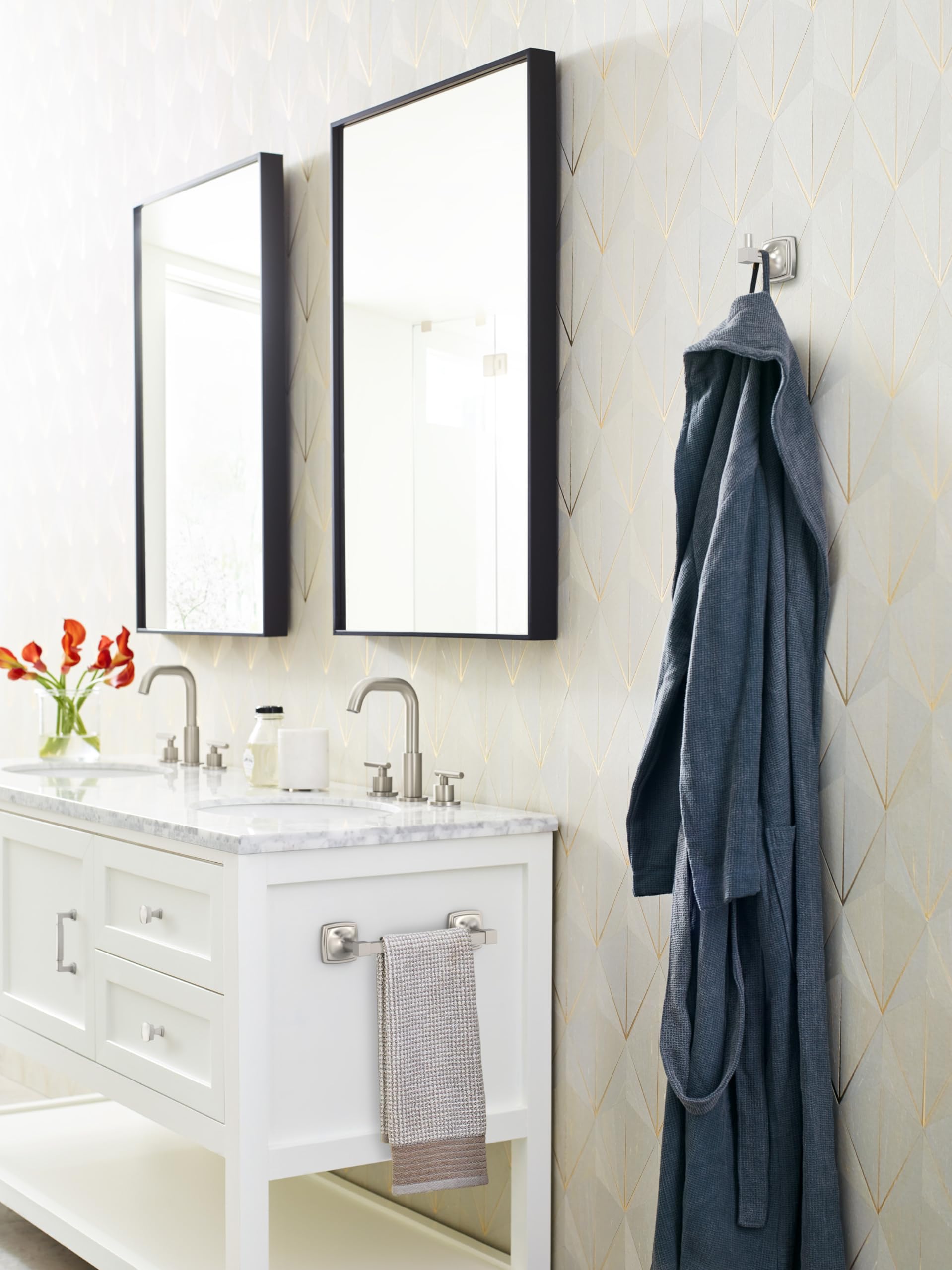 Amerock Stature Brushed Nickel 8 Inch (203Mm) Towel Bar, Bh36095G10