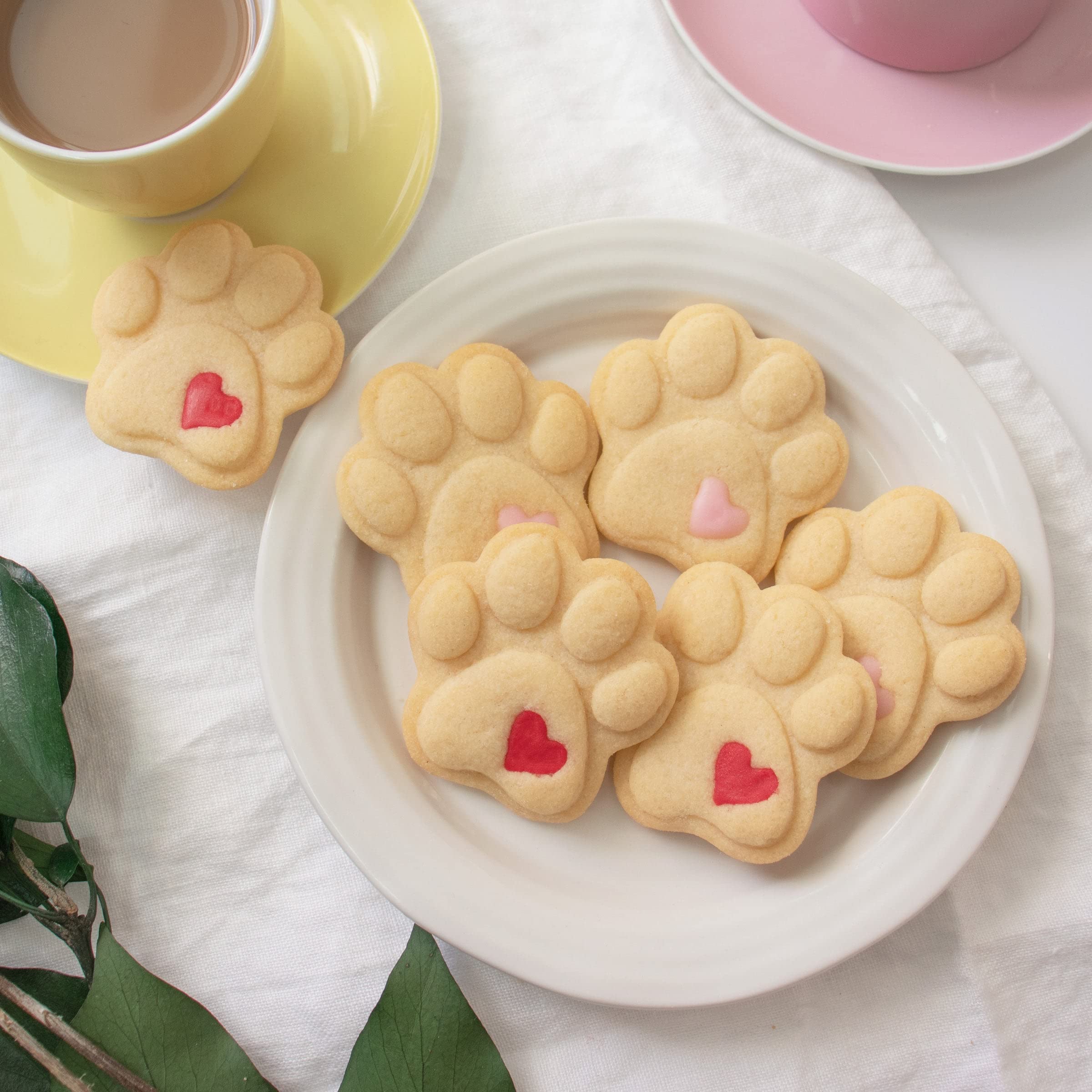 Cute Paw Cookie Cutter - Small, 1 Piece - Bakerlogy