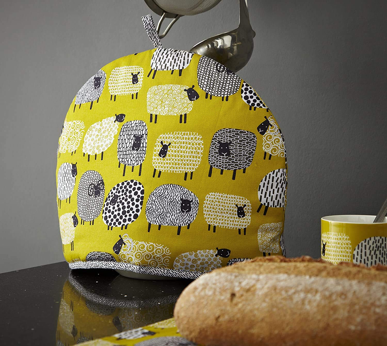 Ulster Weavers Tea Cosy - Vibrant Kitchen Accessory, 100% Cotton, Warming & Insulating, Machine Washable - Perfect For A Traditi