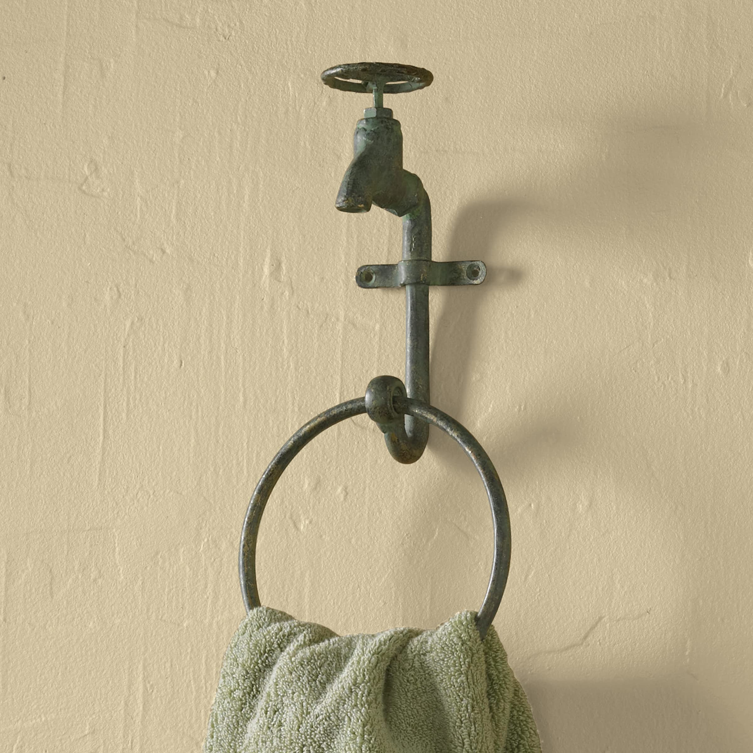 Park Designs Water Faucet Ring Hook - Set Of 2