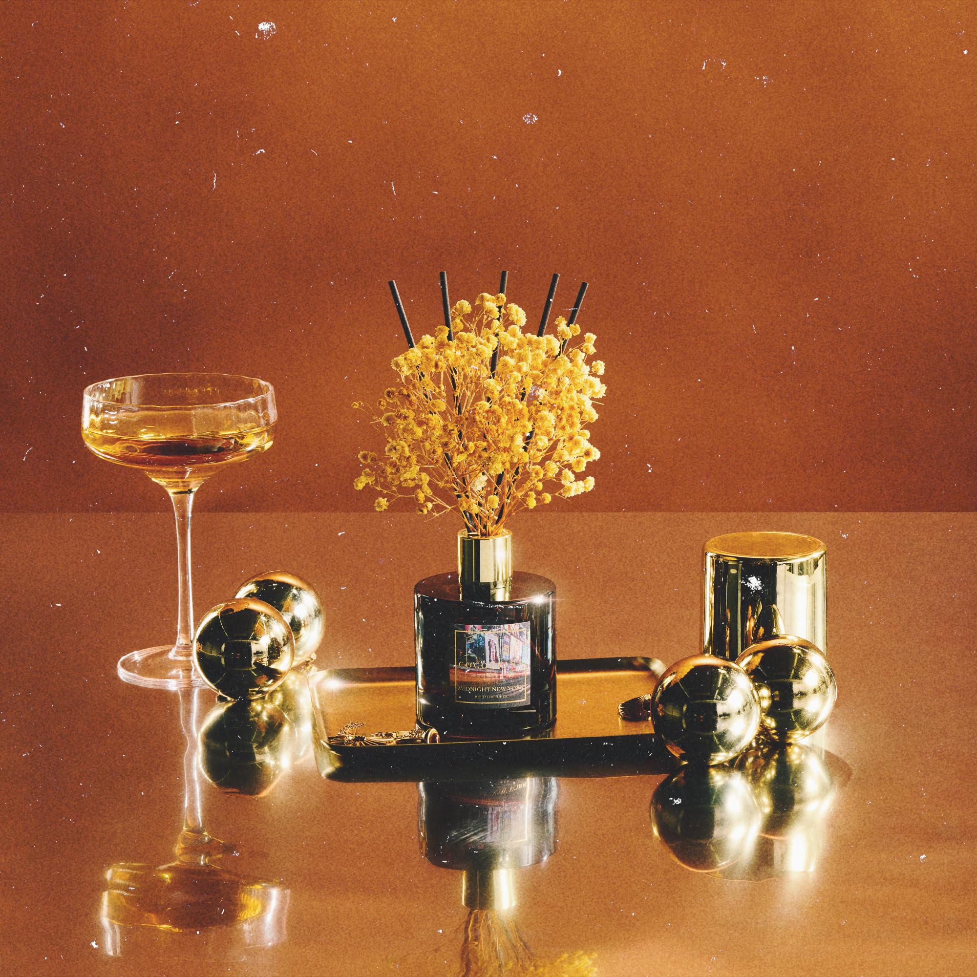 COCORR  NA Reed Diffuser - Midnight New York 6.7 Fl.oz Reed Diffuser Set with 8 Sticks & Preserved Babys Breath, Reed Diffuser