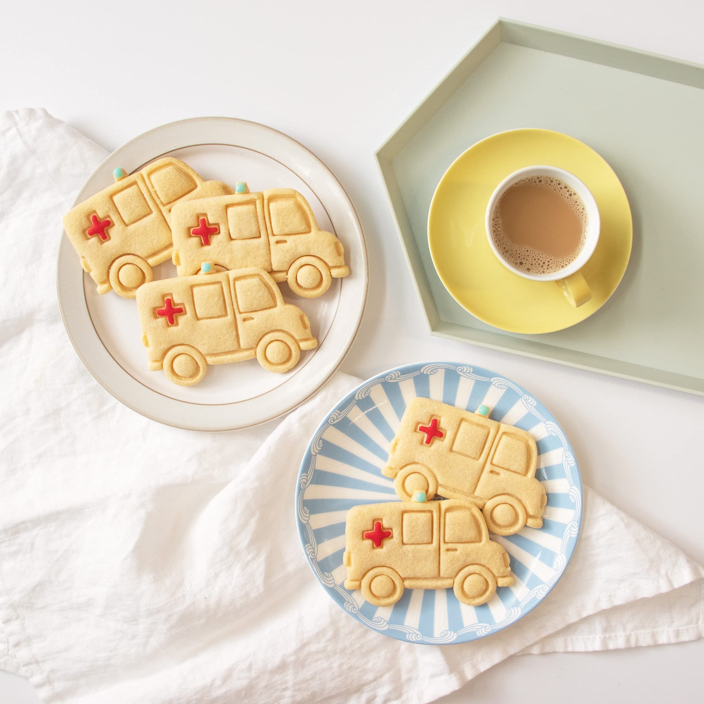 Ambulance Cookie Cutter, 1 Piece - Bakerlogy
