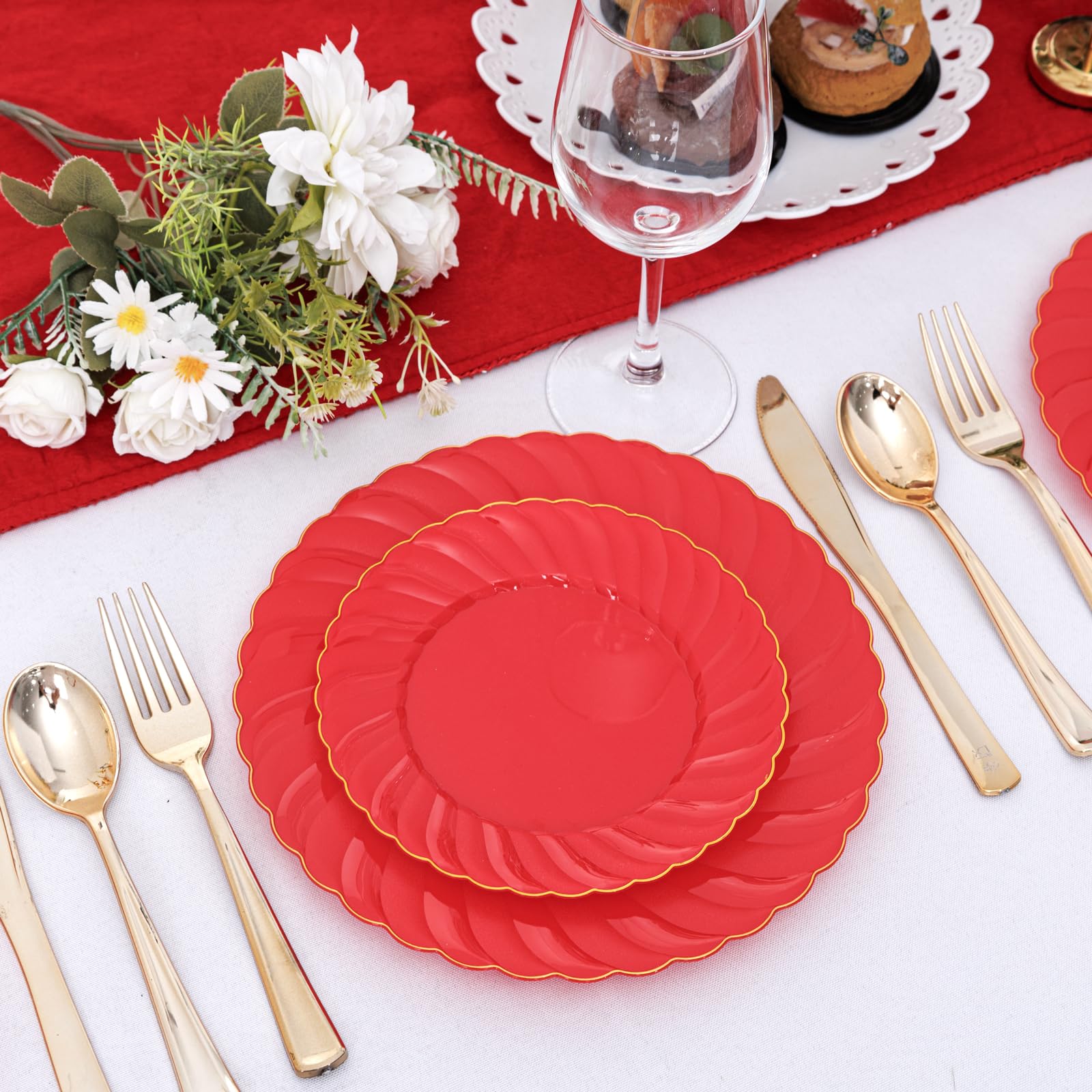 U-Qe 100Pcs Red Plastic Plates - Heavy Duty Valentines Plates Disposable For Party With Gold Rim - Include 50Pcs 9Inch Red Dinne