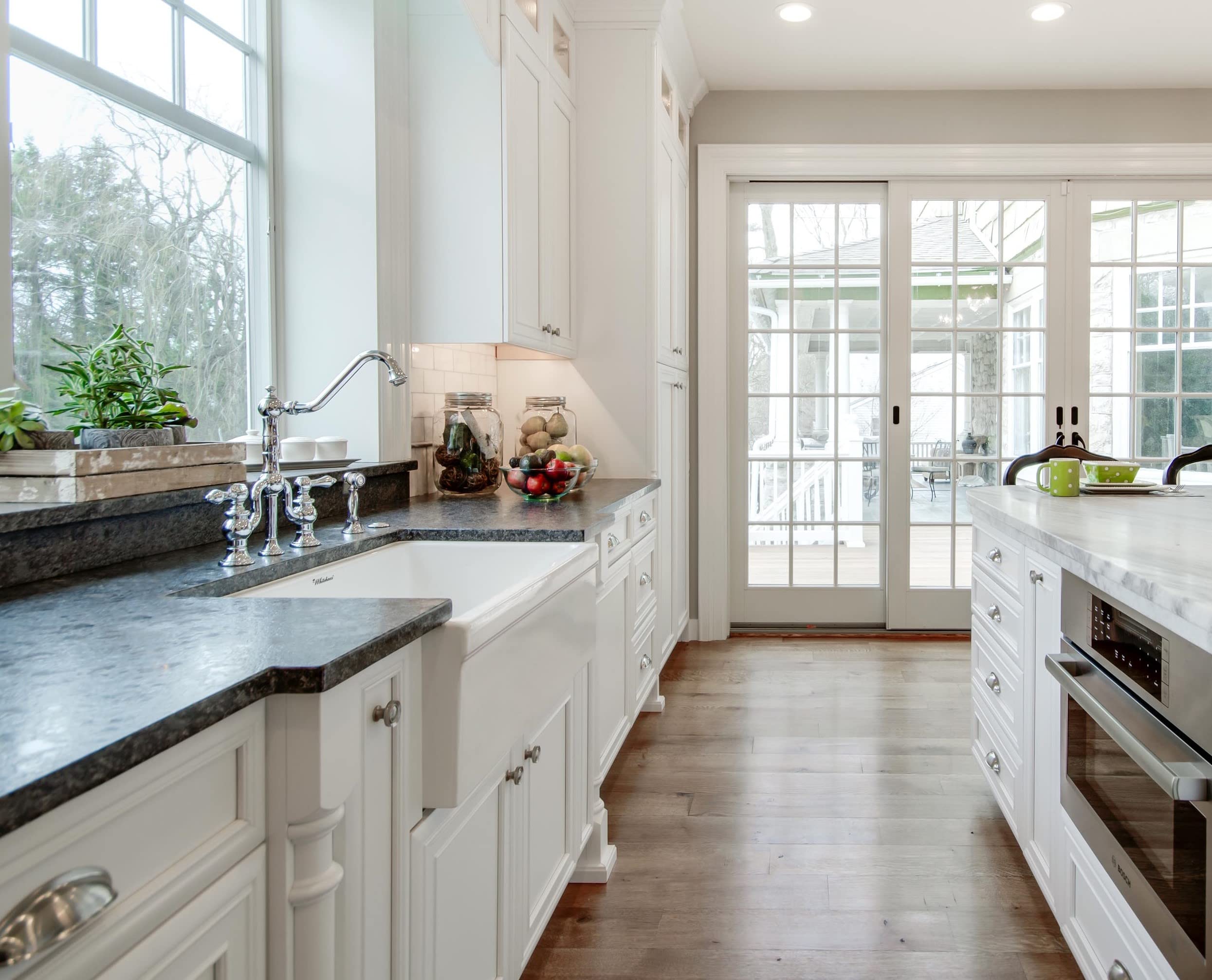 Whitehaus Collection Whq5530-White Glencove Kitchen, Fireclay, Front Apron Sink, Large, White