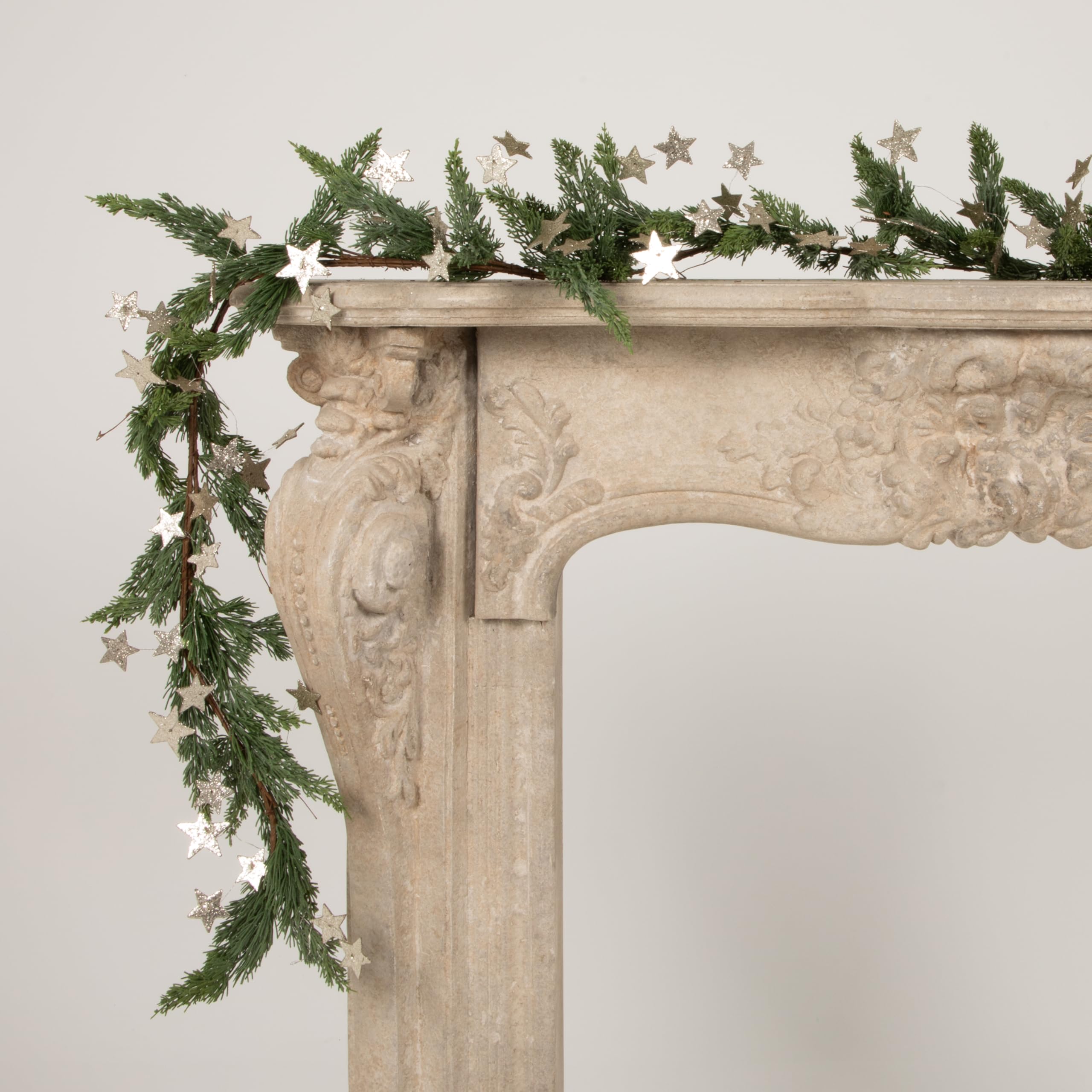 Creative Co-Op 72 Star Shaped Garland with Glitter