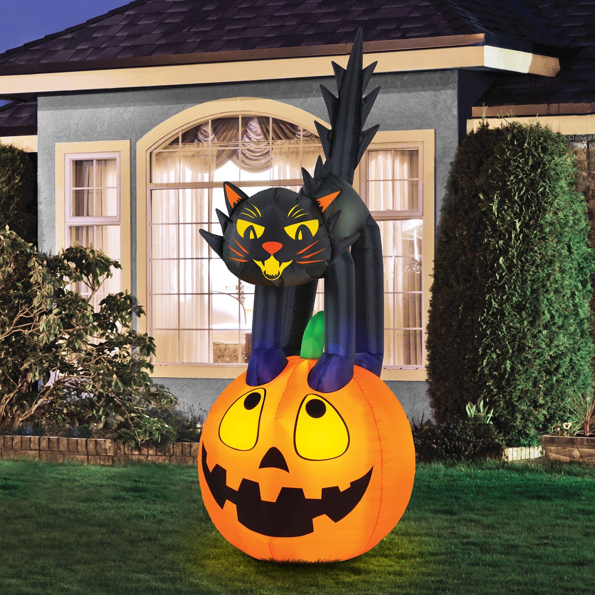 Novelty Lights Occasions Black Cat on Pumpkin Halloween Inflatables, Pumpkin Yard Decoration, Outdoor Halloween Party D  cor, 7 
