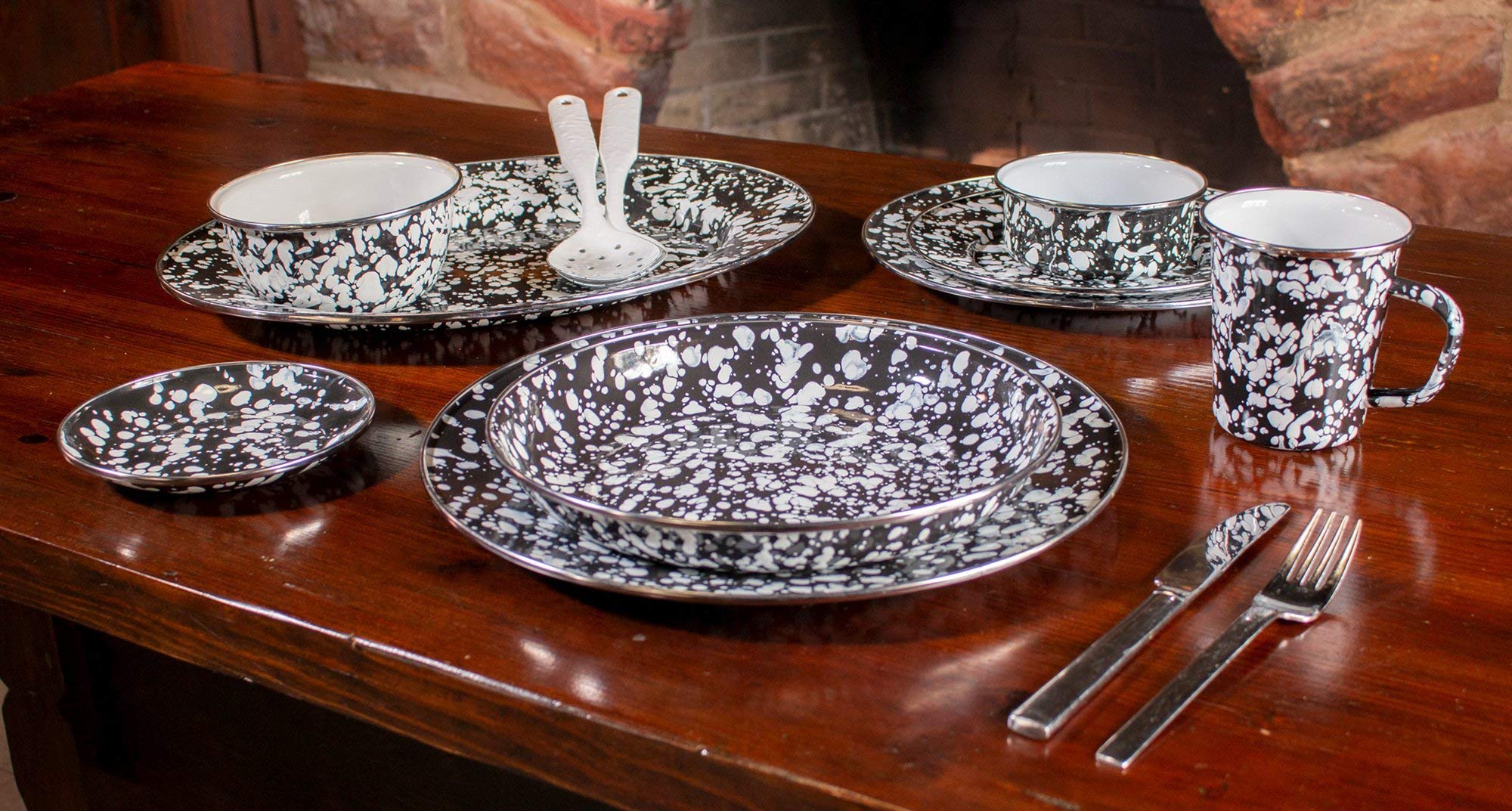 Golden Rabbit Enamelware - Set Of 4-14Oz Soup Bowls (Solid Black)