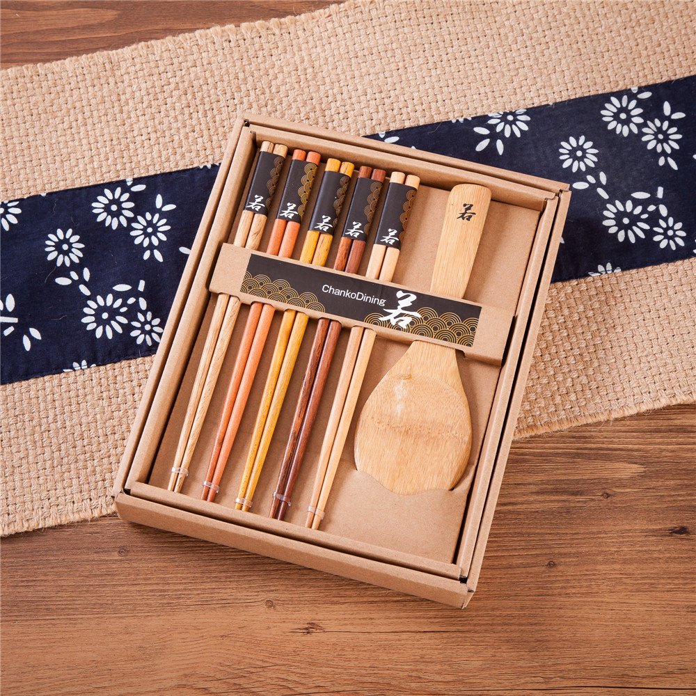 5 Pairs Natural Wood Chopsticks And 1 Moso Bamboo Rice Paddle Gift Set