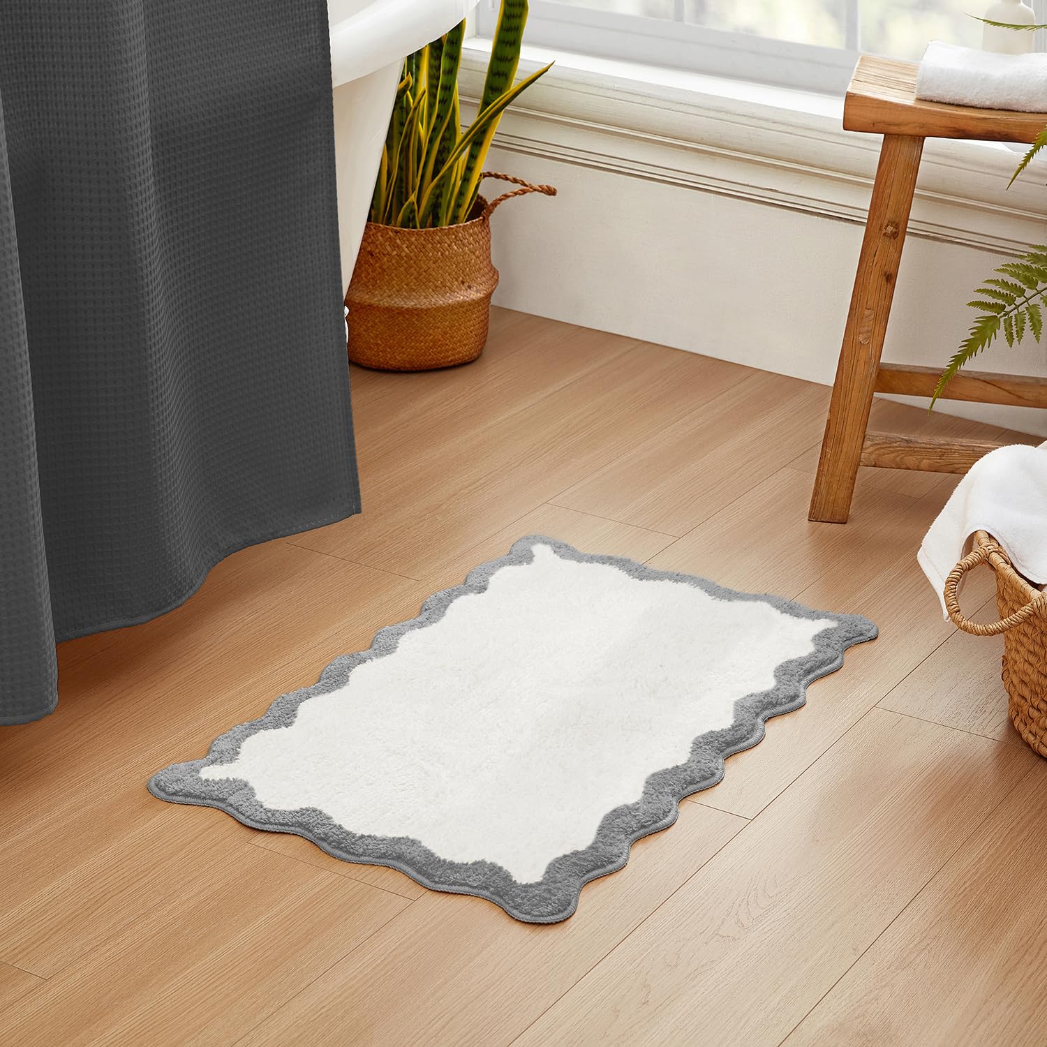 Monday Moose Bath Mat With Scalloped Wavy Ripple Design, Microfiber Absorbent Non Slip Tufted Rug For Floor, Shower Or Kitchen (