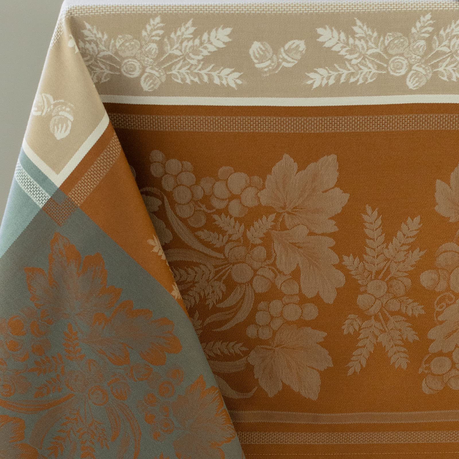 Benson Mills Harvest Gathering Heavyweight Engineered Jacquard Fabric Table Cloth, D  cor for Fall, Harvest and Thanksgiving Tab