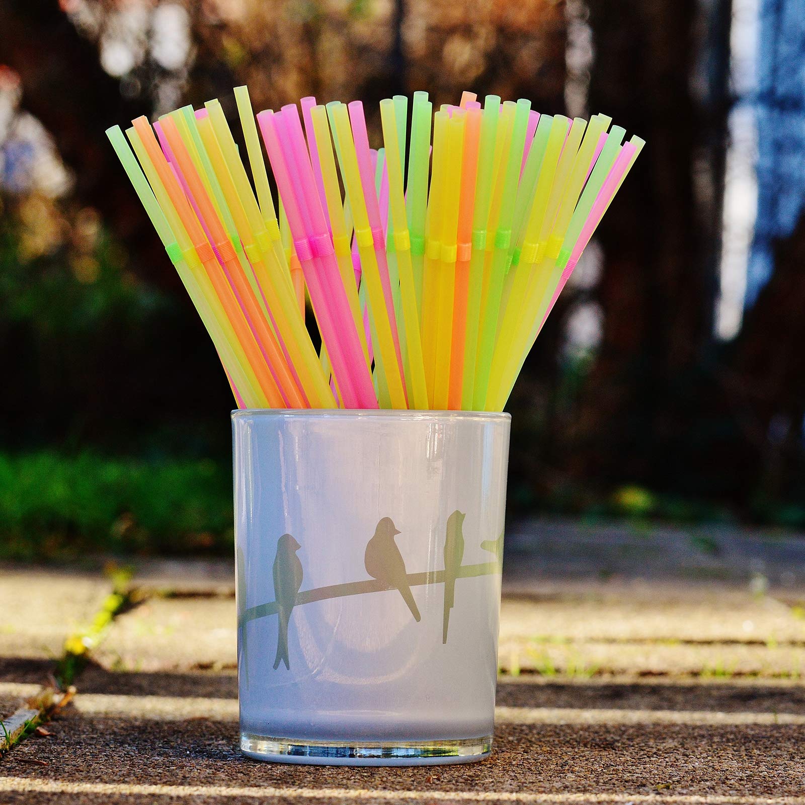 Alink 500-Pcs Neon Colored Flexible Drinking Straws, Plastic Disposable Bendy Straws - 7.75'' X 0.23''