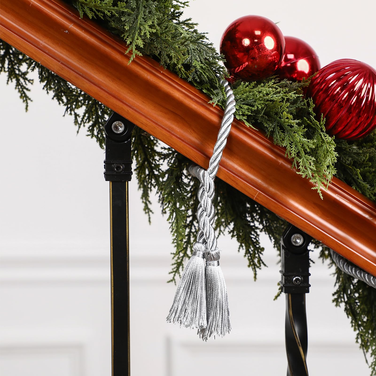 Dingion 20 Pcs Christmas Garland Decorative Banister Ties with Tassel 25.2 Inches Christmas Reusable Twist Ties for Garland Fire