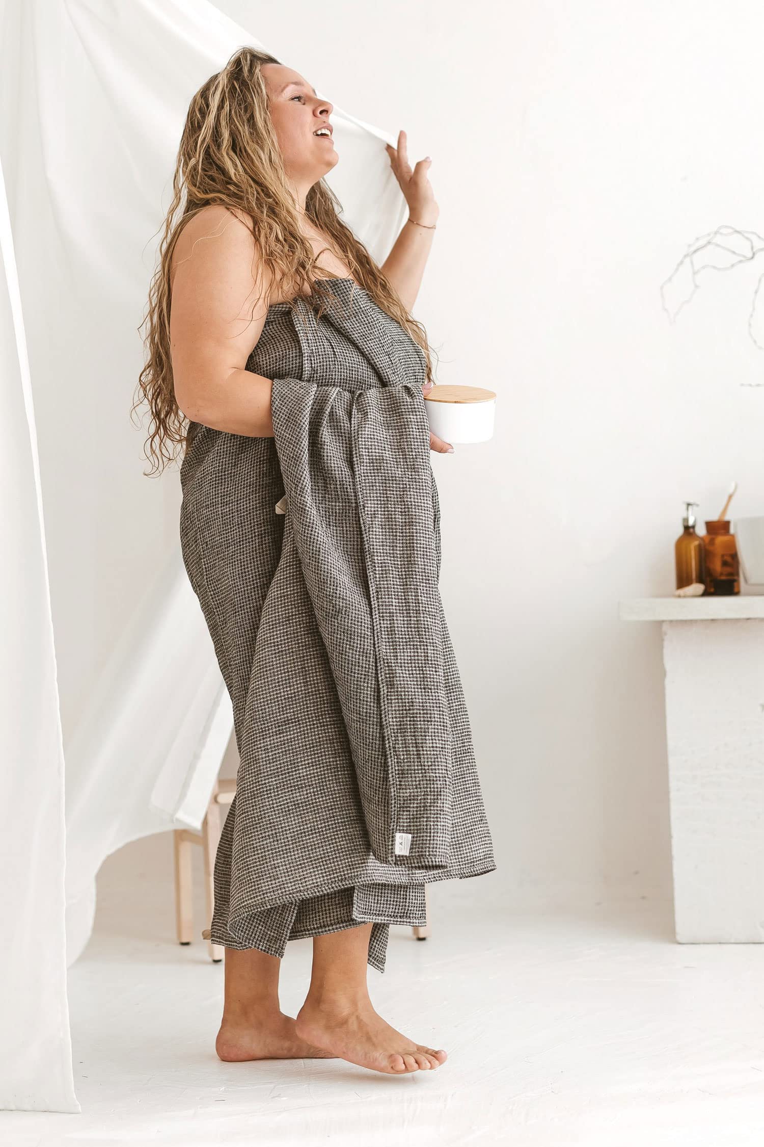 Pure 100% Linen Bath Towel - 30 X 60-Inch Soft Lightweight Travel Towel - Quick Dry Waffle Towels For Bathroom - Luxury Black-Na