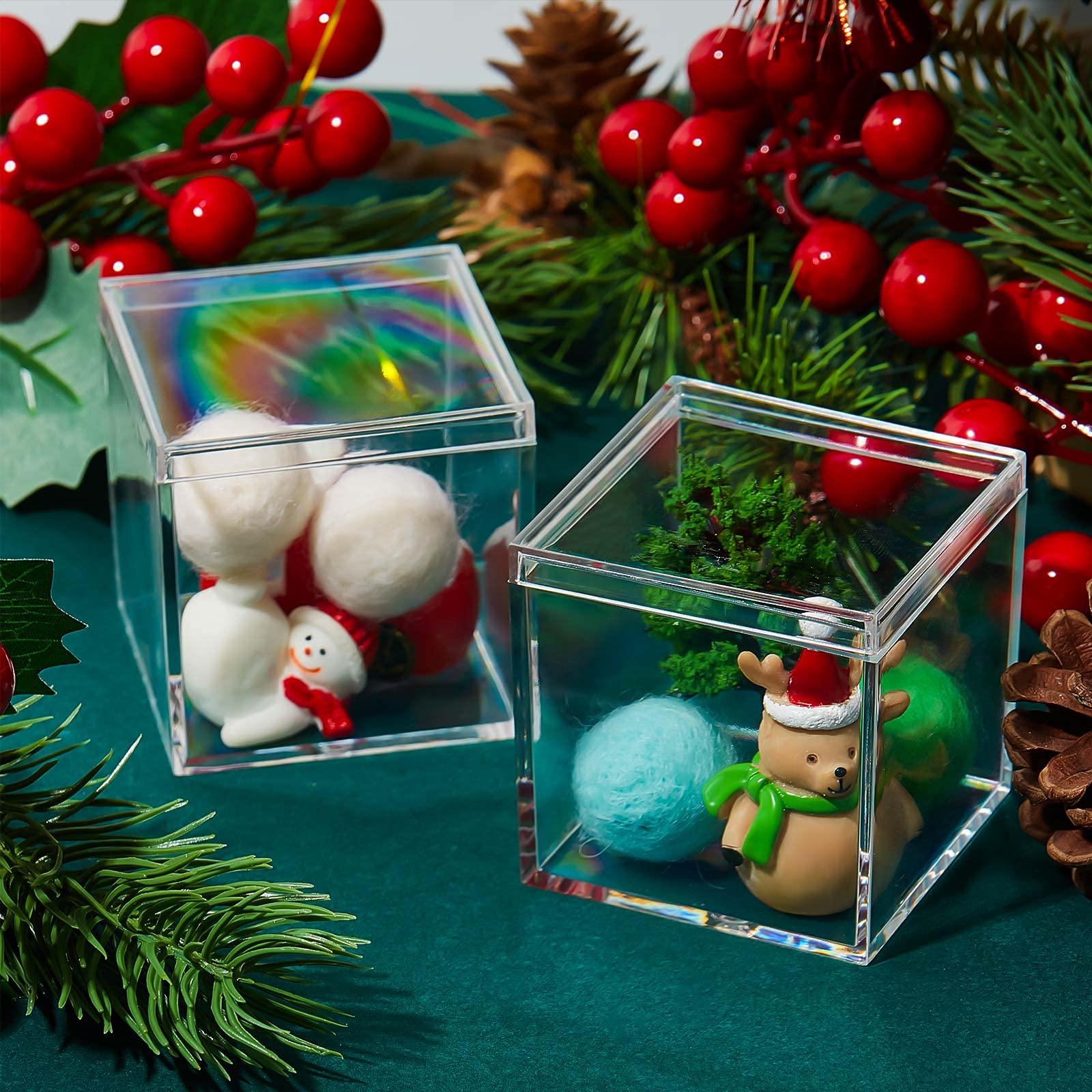 Blulu 8 Pieces Clear Acrylic Plastic Jewelry Box Mini Storage Box Mini Cube Containers with Lids for Candy and Tiny Jewelry(2.2