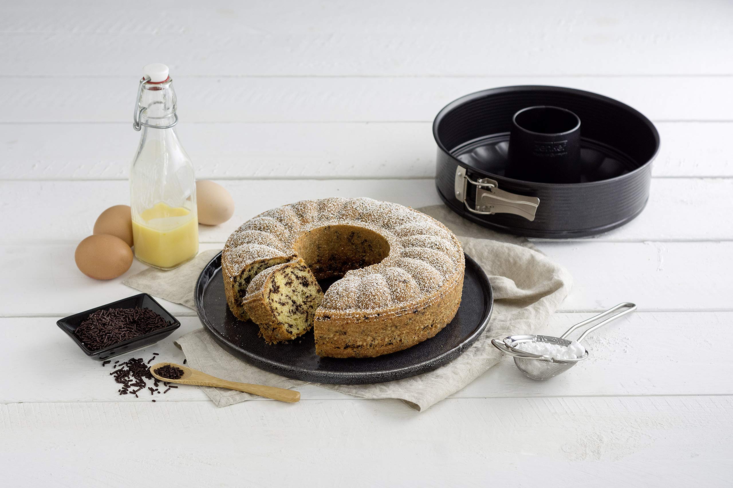 Zenker 6506 Springform With Flat And Tubular Base, Black/Metallic, 7.09''