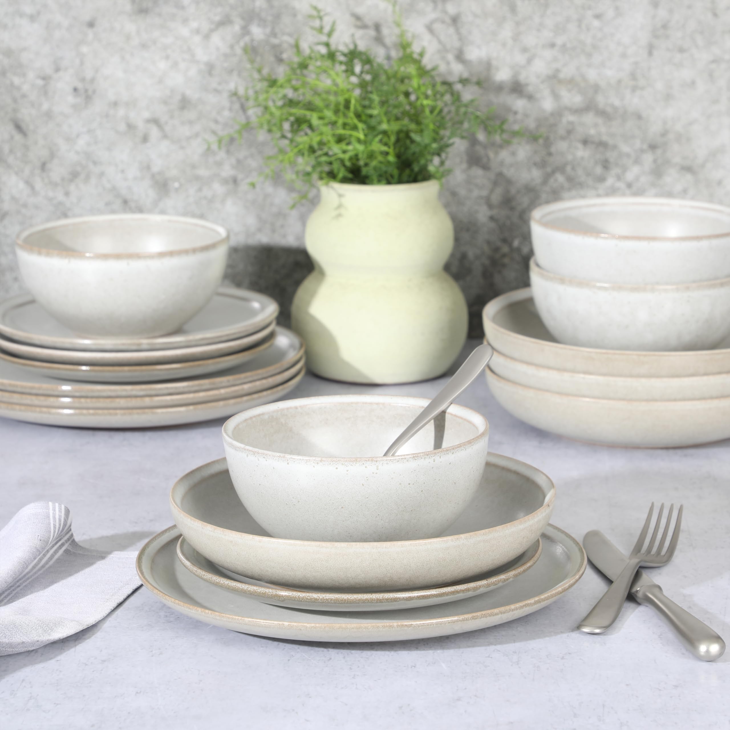 Gibson Elite Beckett Stoneware Dinnerware Set - 16 Piece Service for 4, Linen White, Matte Reactive Glaze