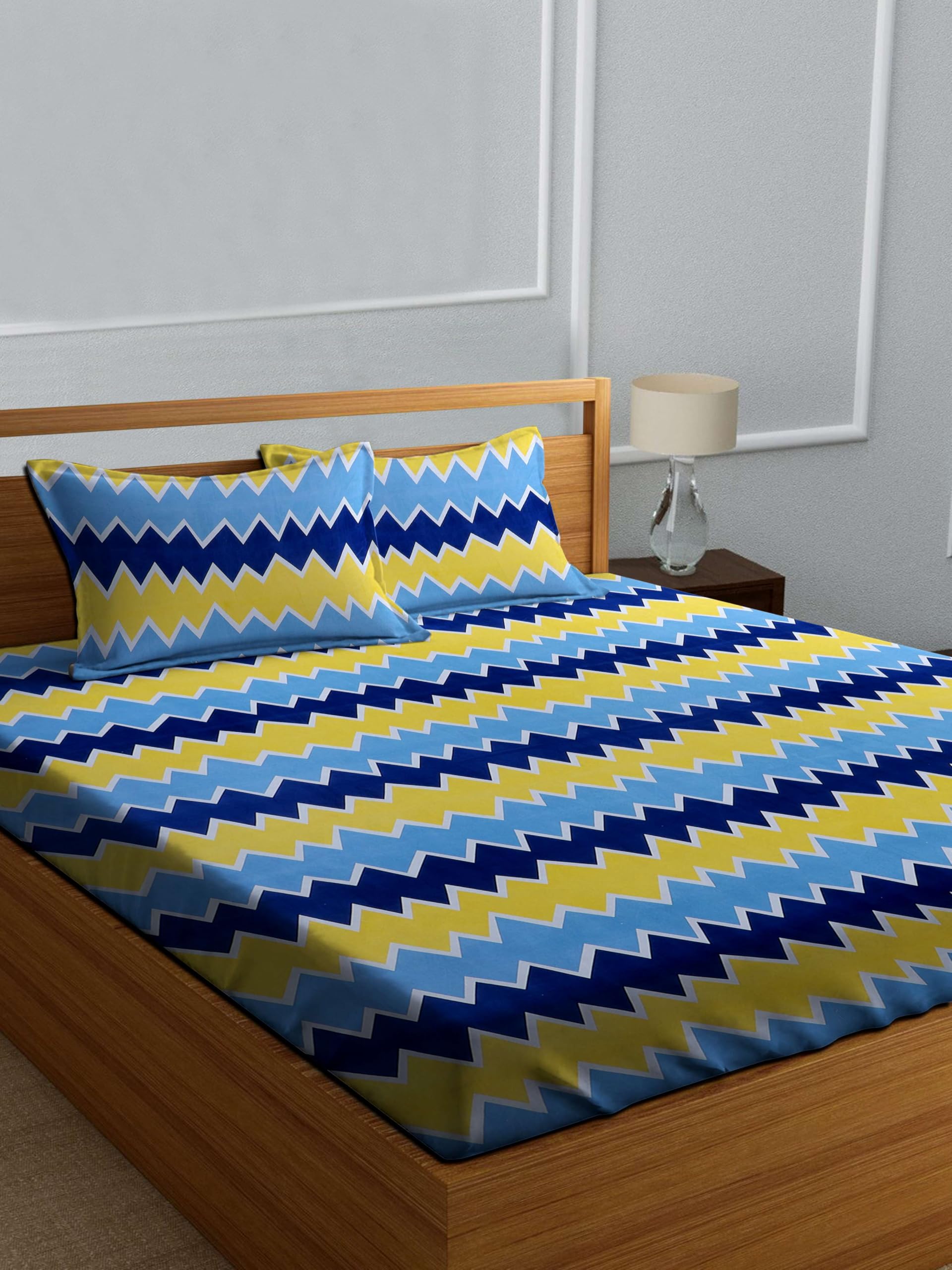 Decorum ZigZag Print Double Bedsheet Set | 228 x 220 cm Cotton Blend Bedsheet with 2 Pillow Covers | Blue & Yellow Bold Pattern