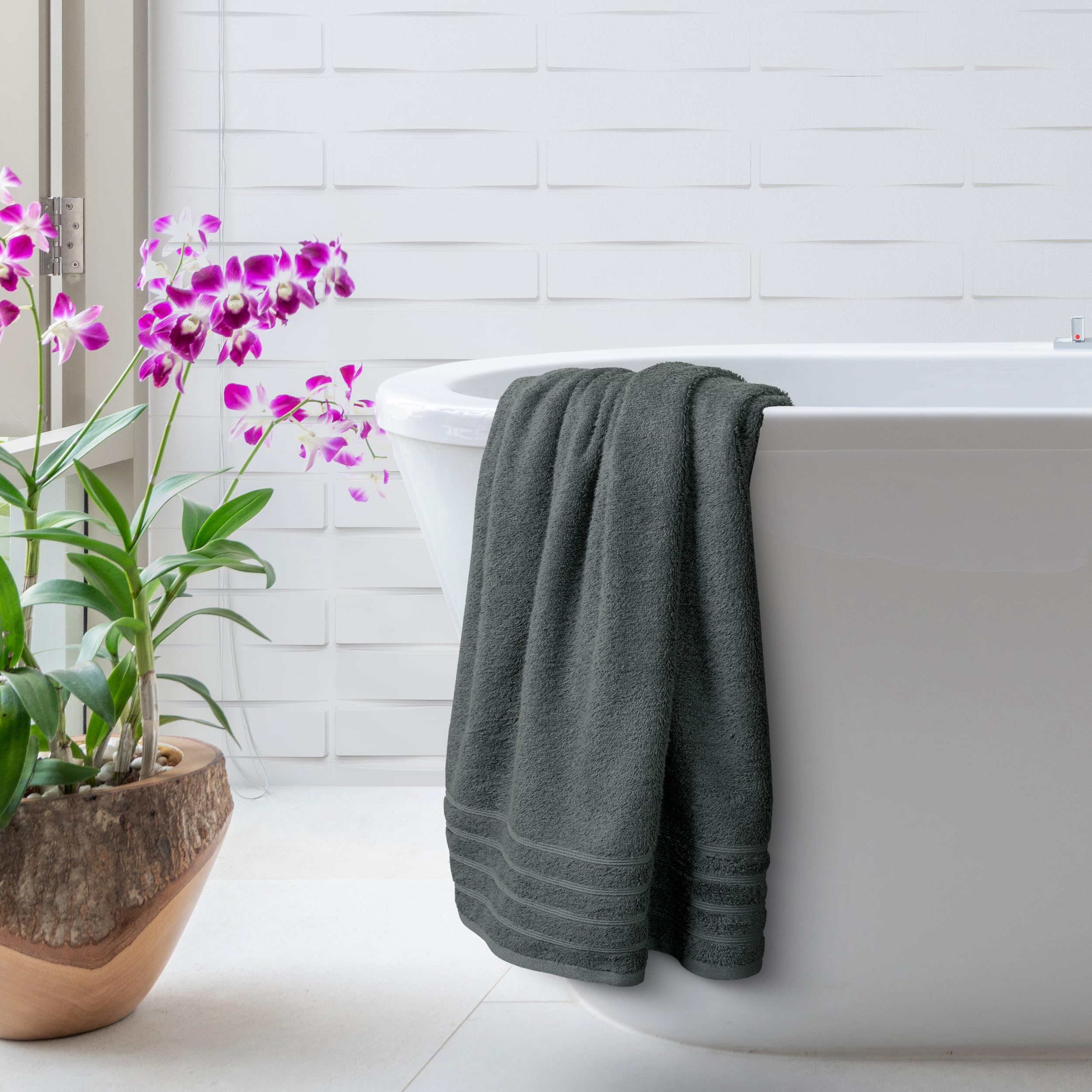 Avalon Towels Bath Towels Set Of 4, Size 30 X 60 Inches, Highly Soft And Absorbent, Quick Drying, Lightweight, Perfect For Daily