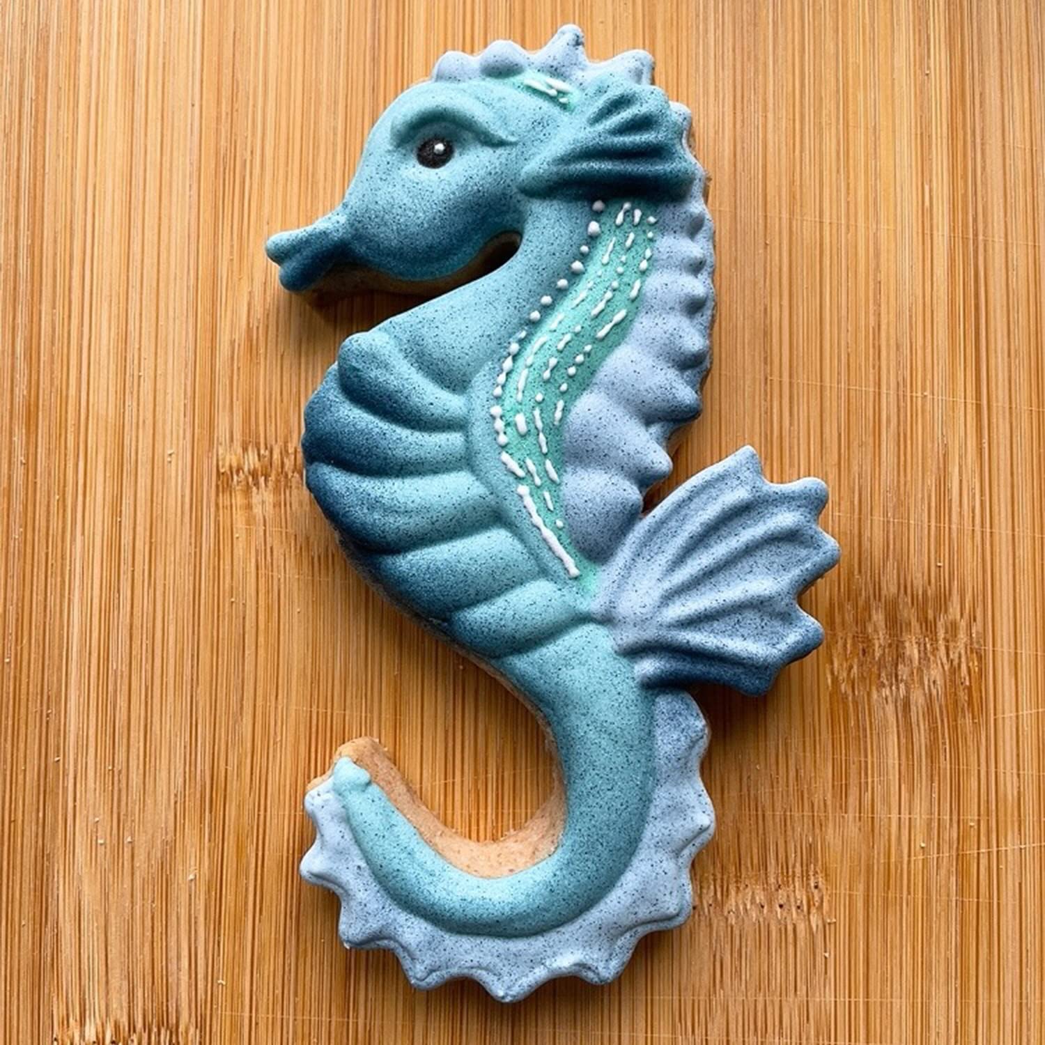 Liliao Seahorse Cookie Cutter - 2.5 X 4.4 Inches - Stainless Steel
