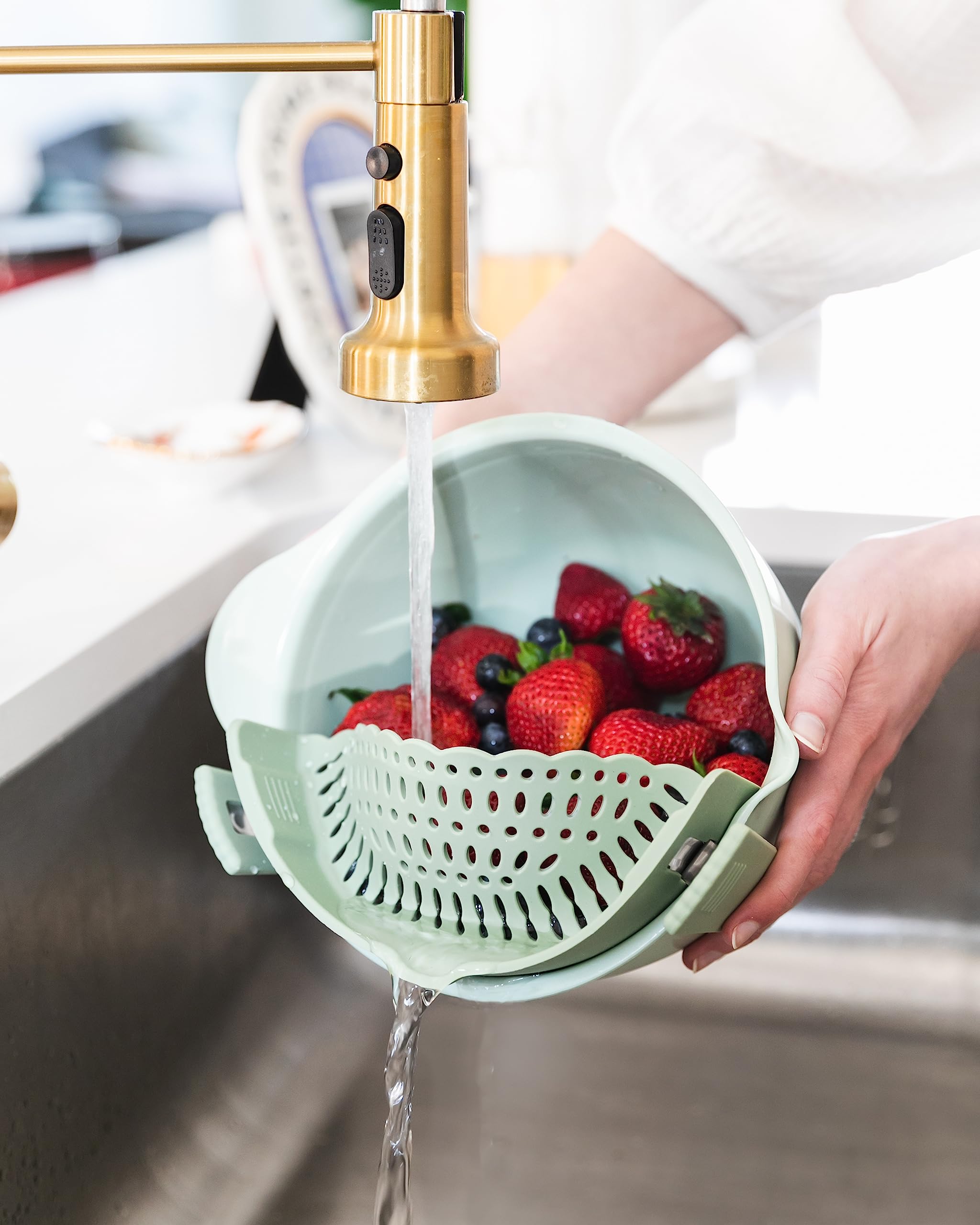 The Silicone Kitchen Clip On Silicone Strainer, Colander Fit Most Pots, Pans, Bowls, Ideal For Pasta, Vegetables, Fruit, Non-Tox