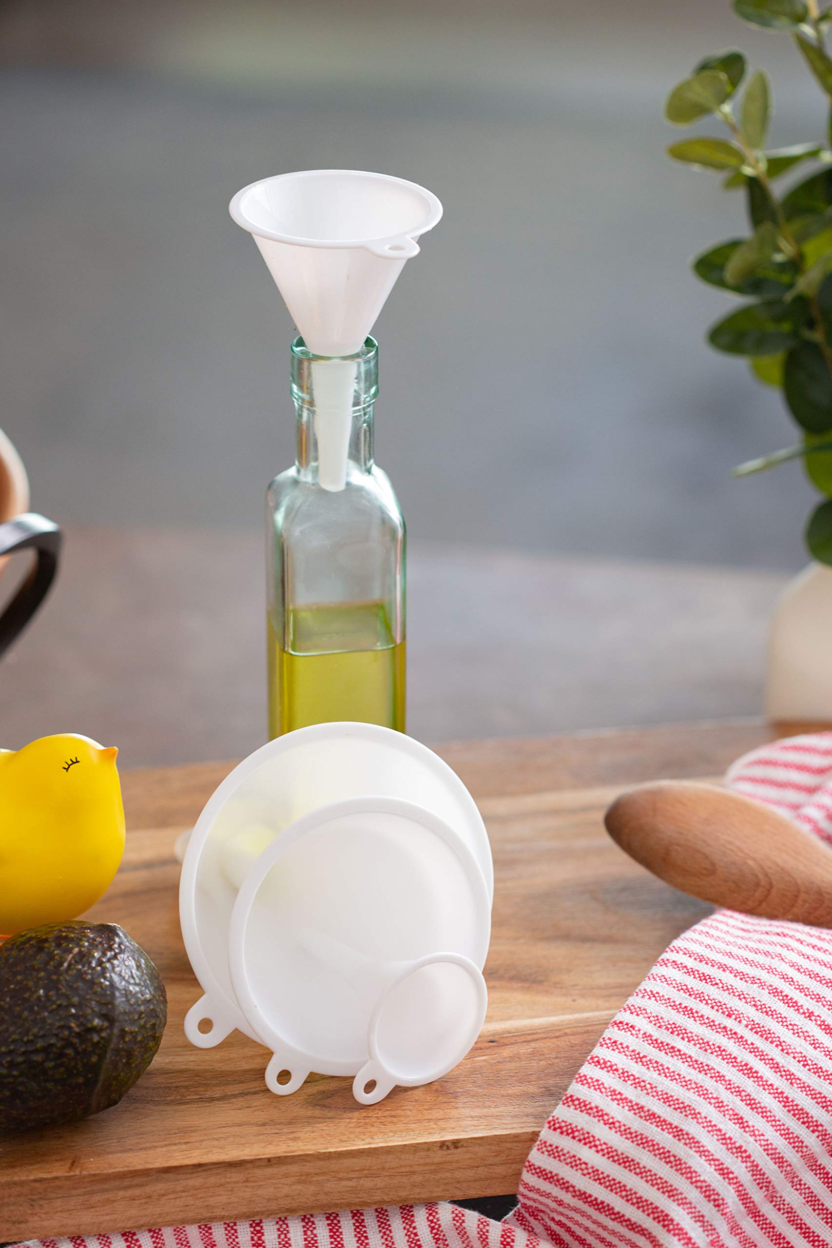 Chef Craft Classic Plastic Funnel Set, 2.5 To 3.75 Inch 3 Piece Set, White