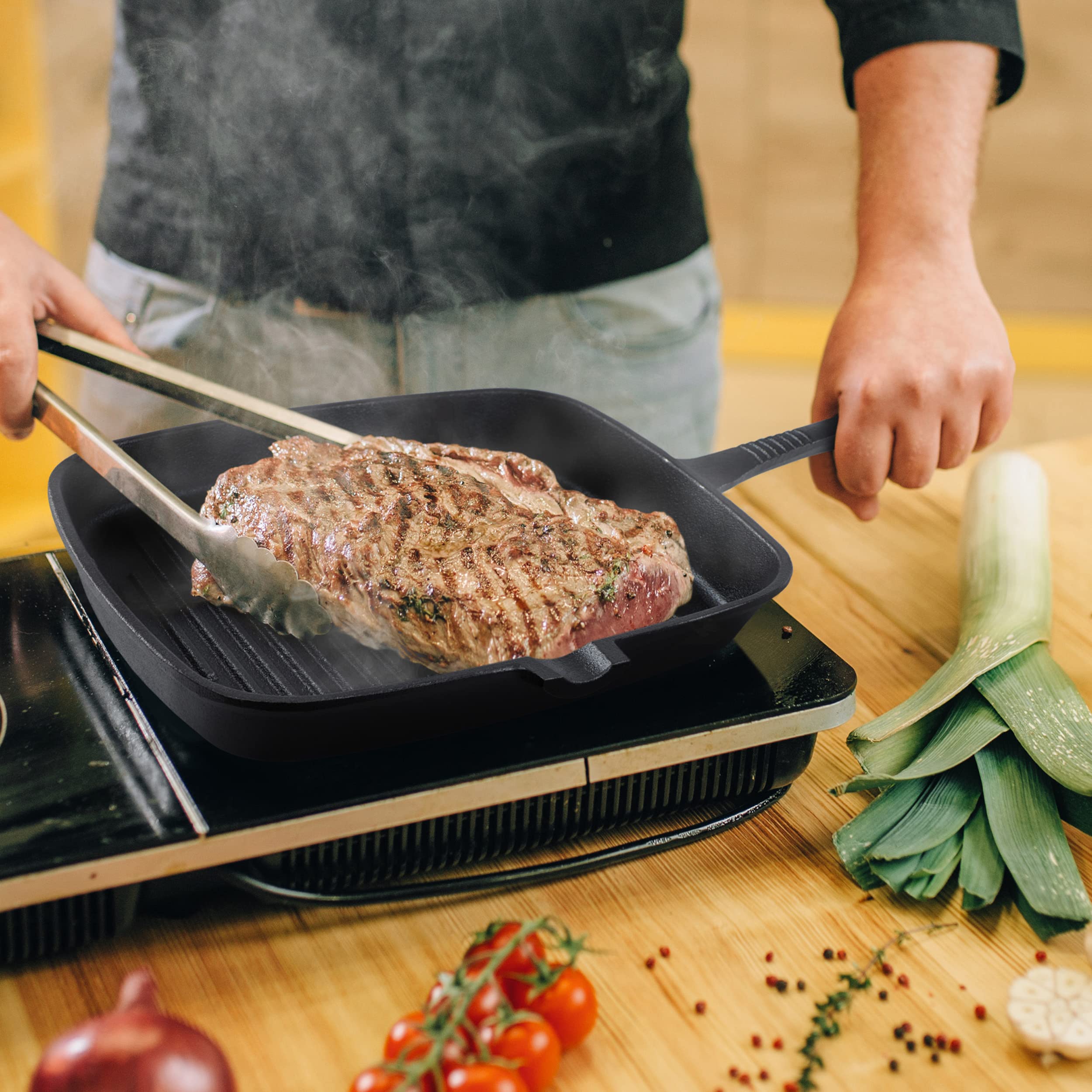 Potted Pans Square Cast Iron Skillet - 9.4-Inch Pre-Seasoned Cast Iron Griddle Cooking Pan Camping Skillet Iron Pan