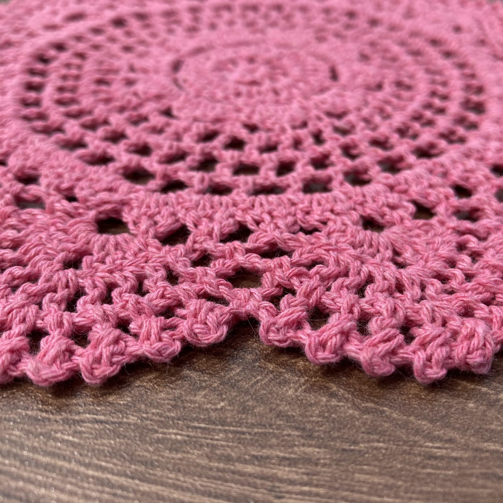 Hsvanyr Round Crochet Cotton Placemats Doily Floral Design Fabric Coasters Doilies Pack, Set Of 2 Pink Glass Bowl Dish Dining Ta