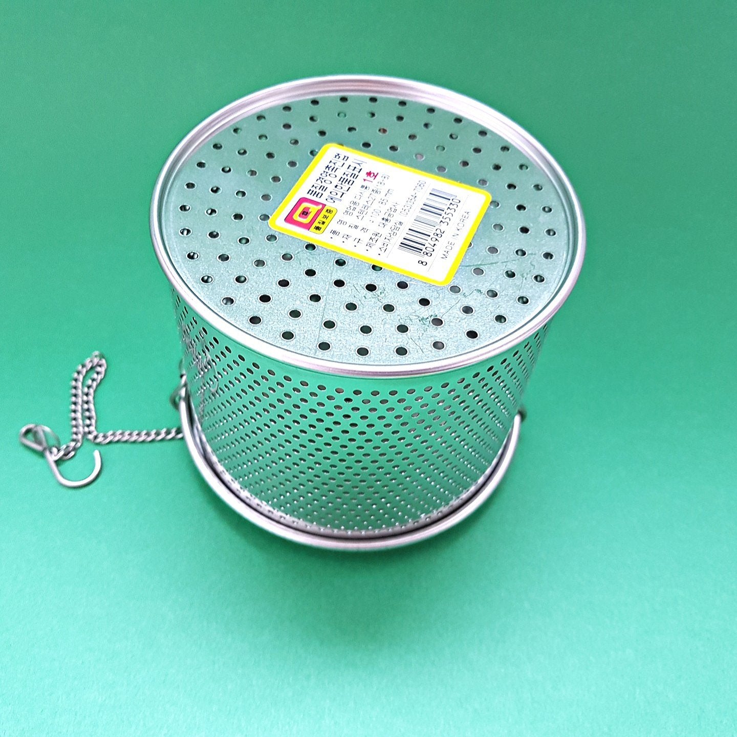 Commercial Grade D 3.9'' X H 3.3'' Genuine Stainless Steel 18/8 Perforated Round Strainer - One Touch Lock System - Restaurant &